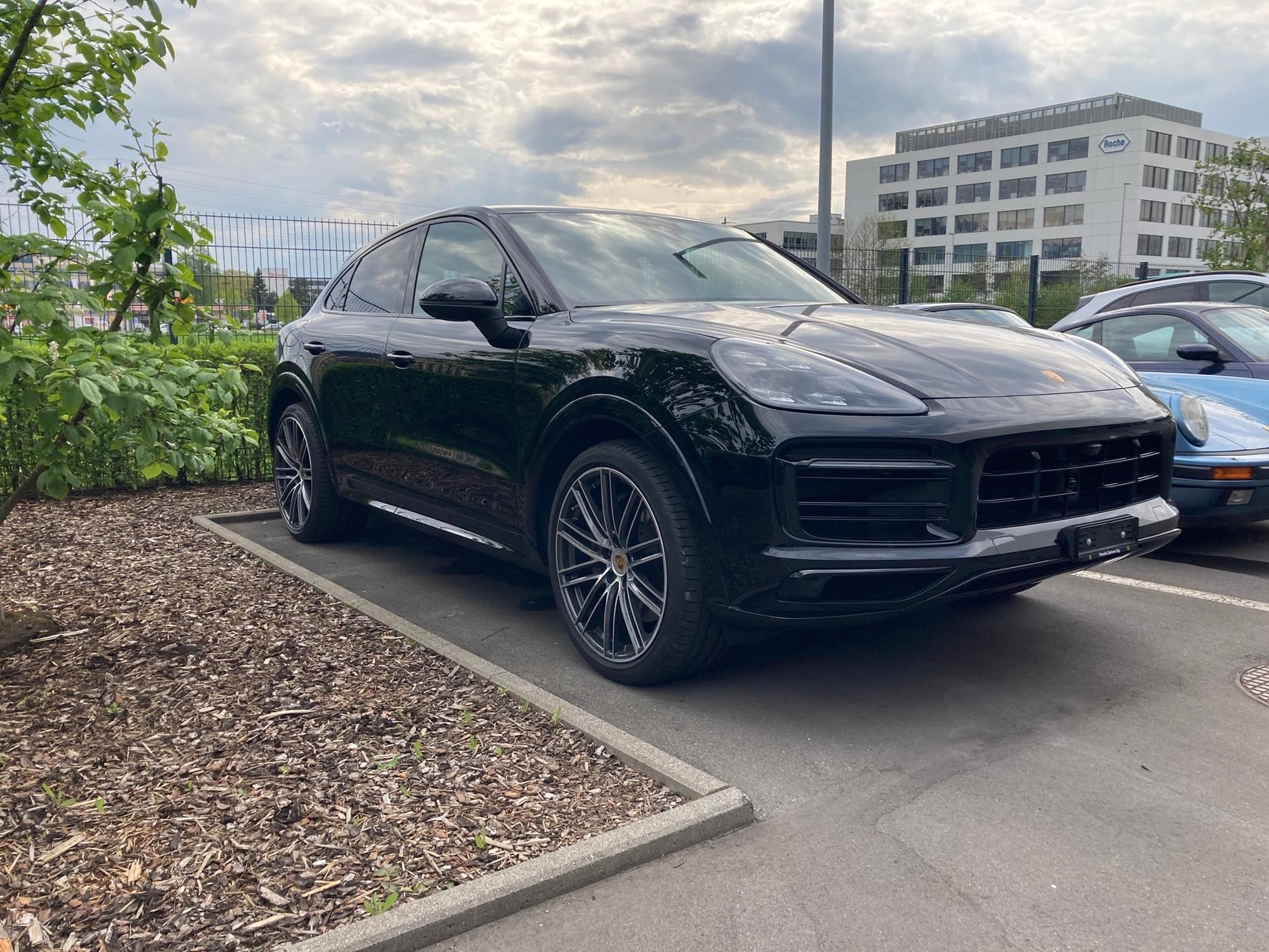 PORSCHE Cayenne S Coupé-image-3