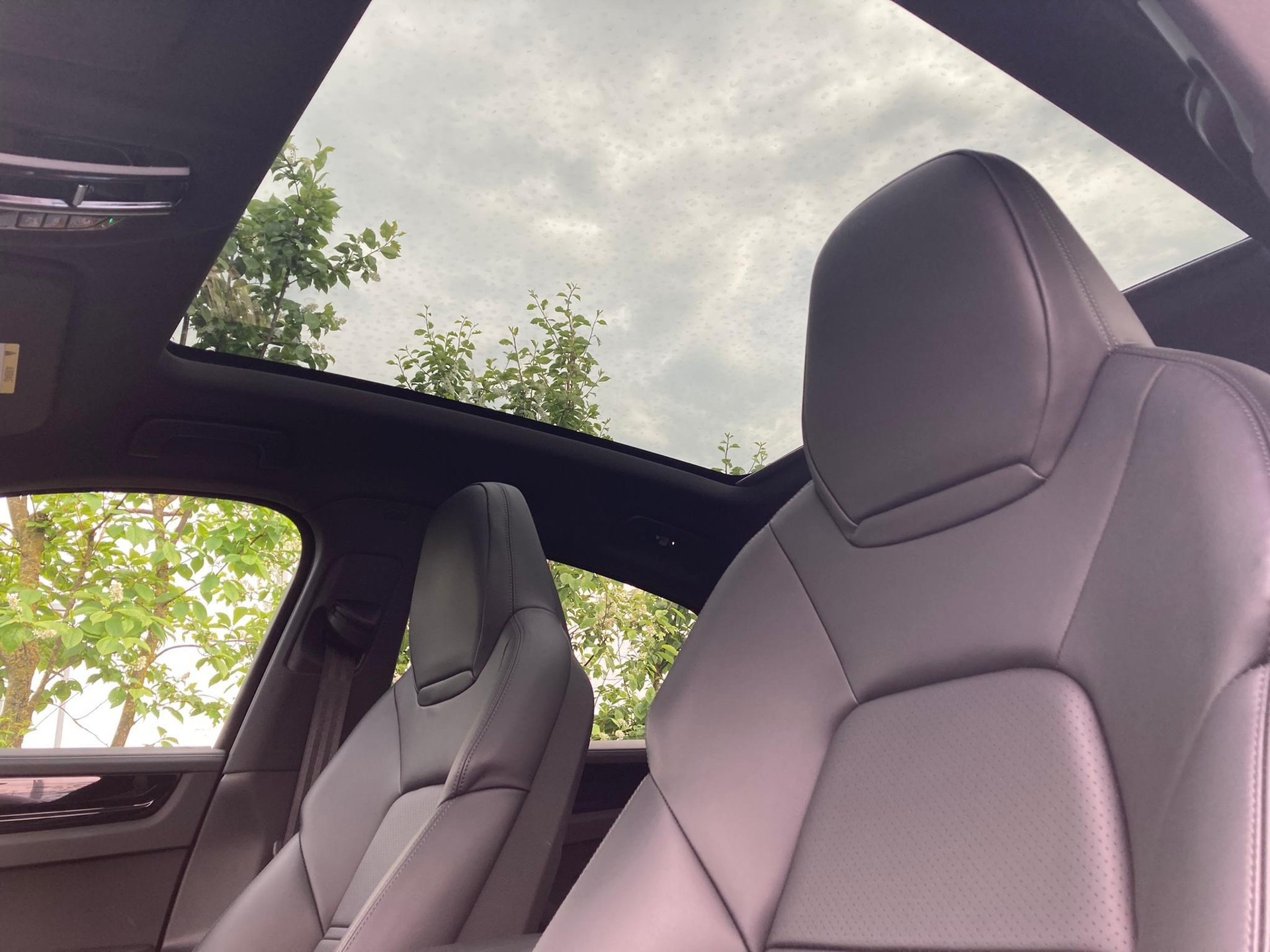 PORSCHE Cayenne S Coupé-image-6