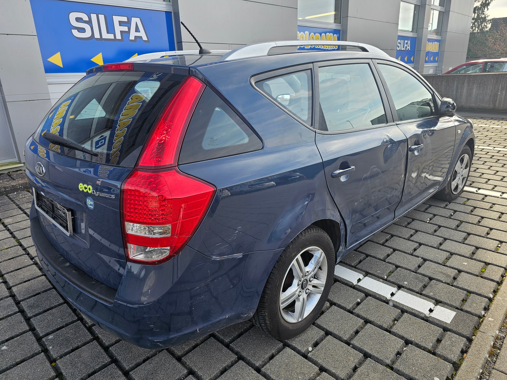 KIA Ceed Sporty Wagon 1.4 16V Basic-image-3