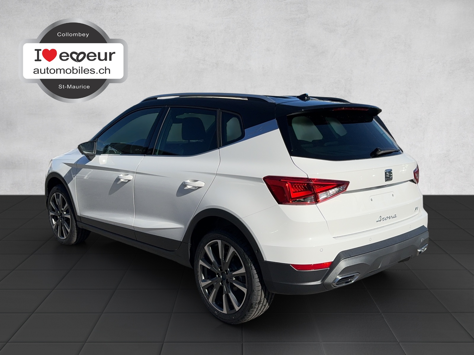 SEAT Arona 1.0 TSI 115 LIMITED FR DSG-image-2