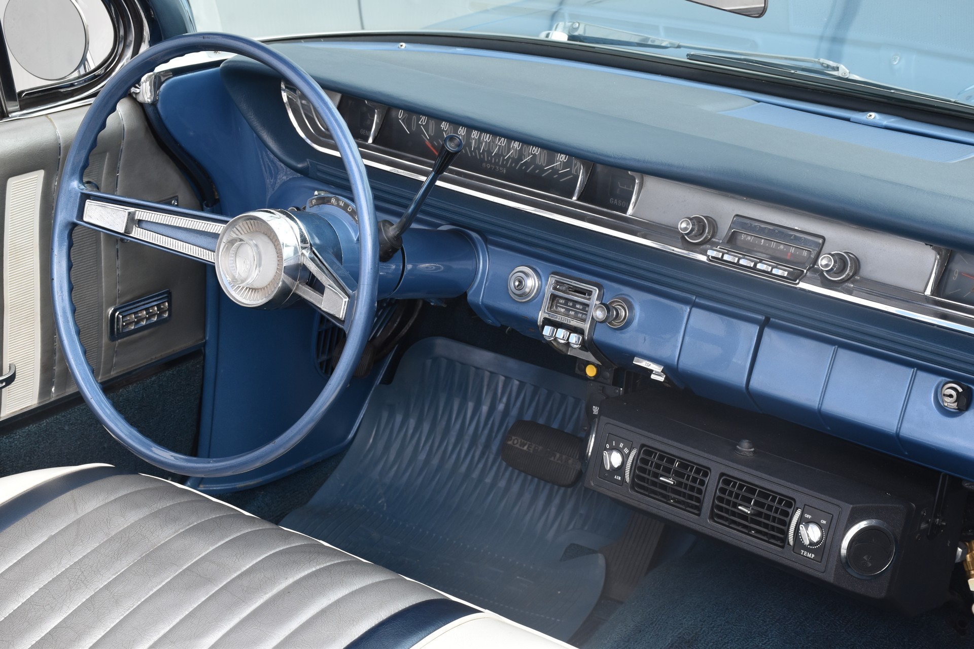 PONTIAC Parisienne Convertible V8 restauriert (5TKM)-image-9