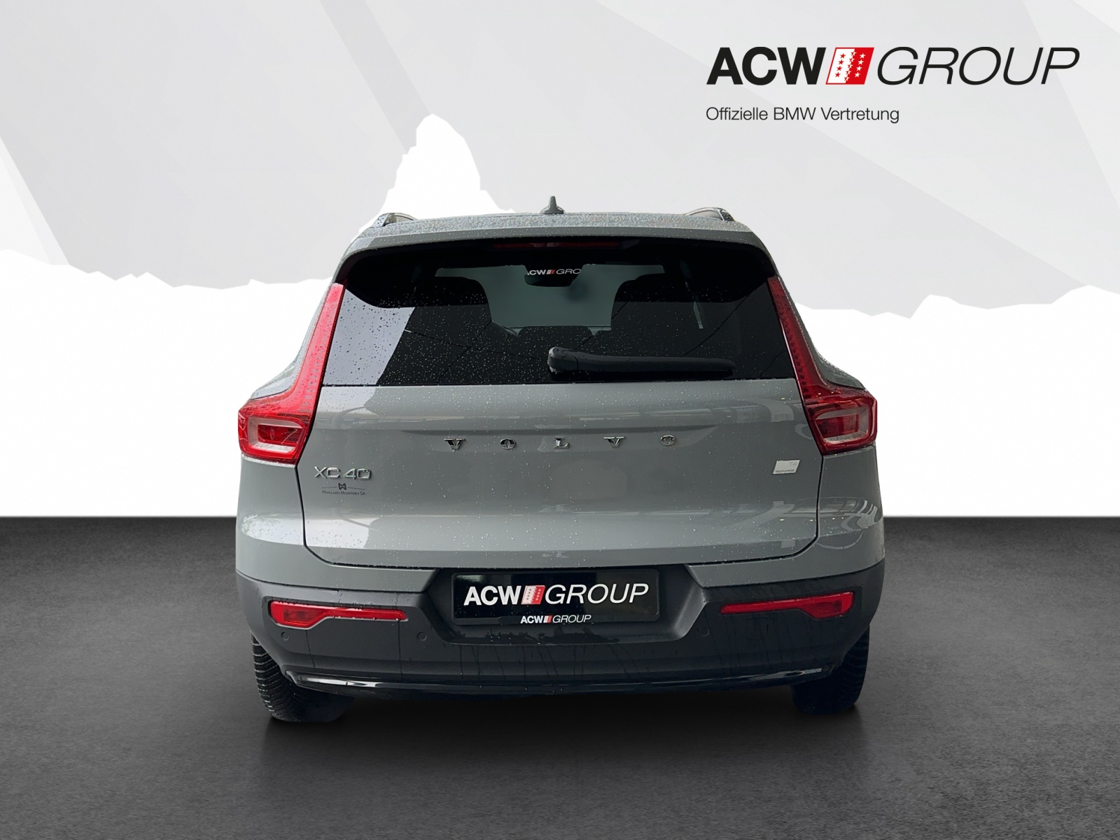 VOLVO XC40 1.5 T4 PiH Plus Dark-image-3