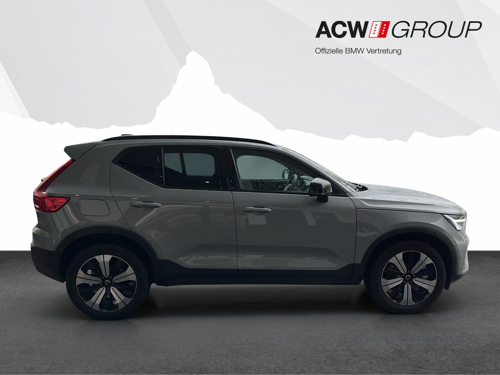VOLVO XC40 1.5 T4 PiH Plus Dark-image-5