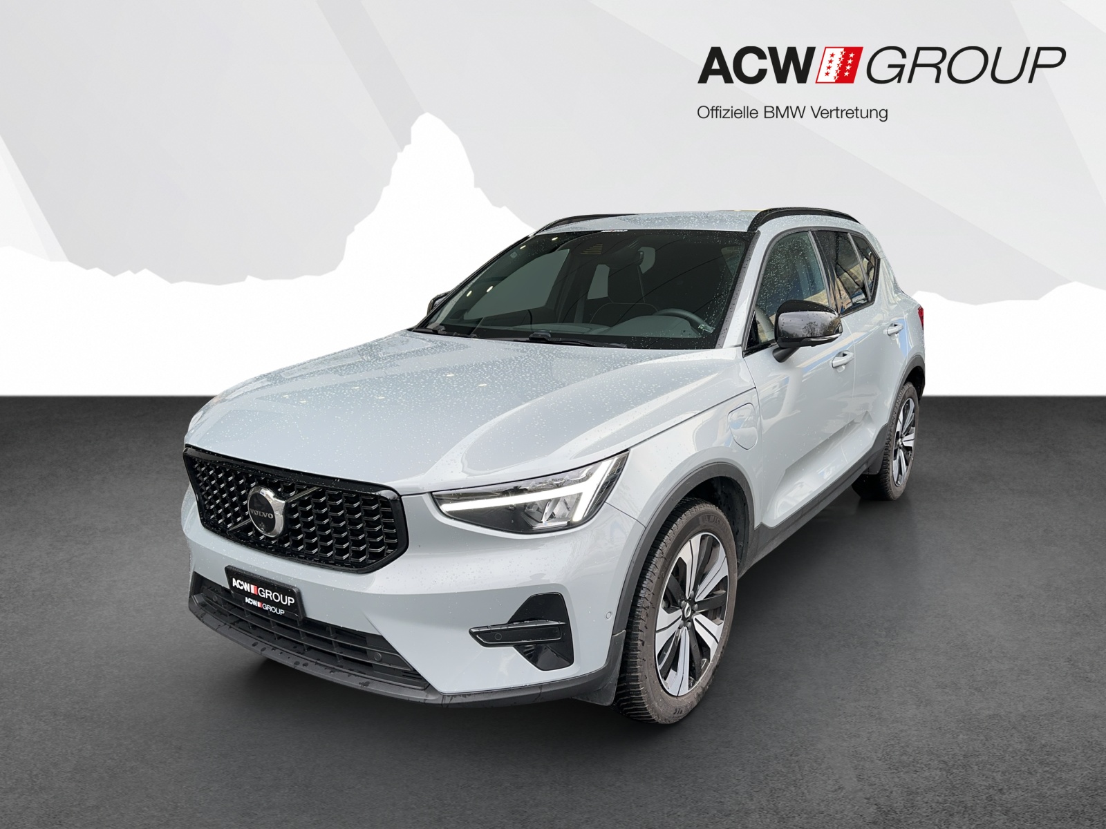 VOLVO XC40 1.5 T4 PiH Plus Dark-image-0