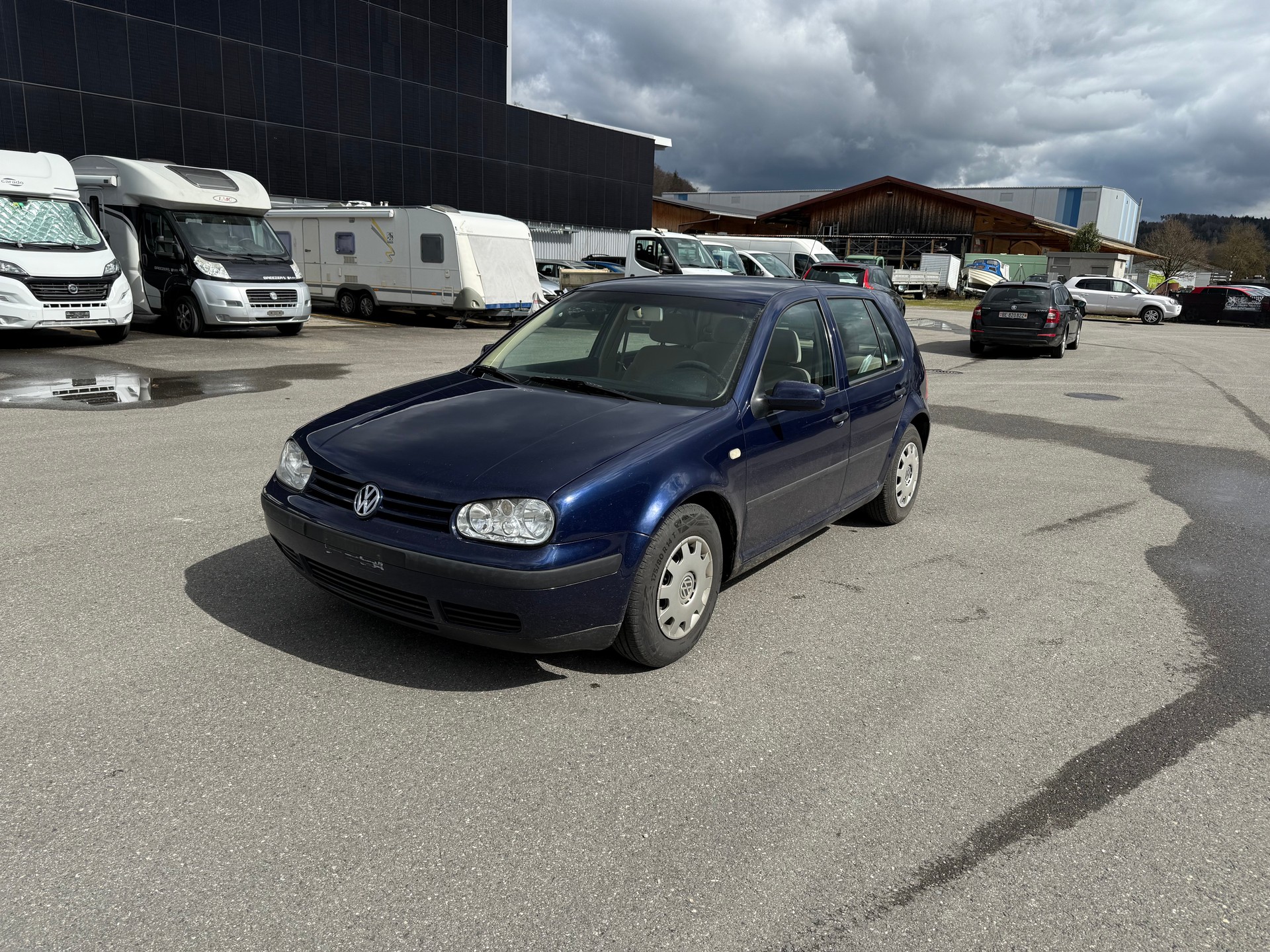VW Golf 1.6 Trendline-image-0