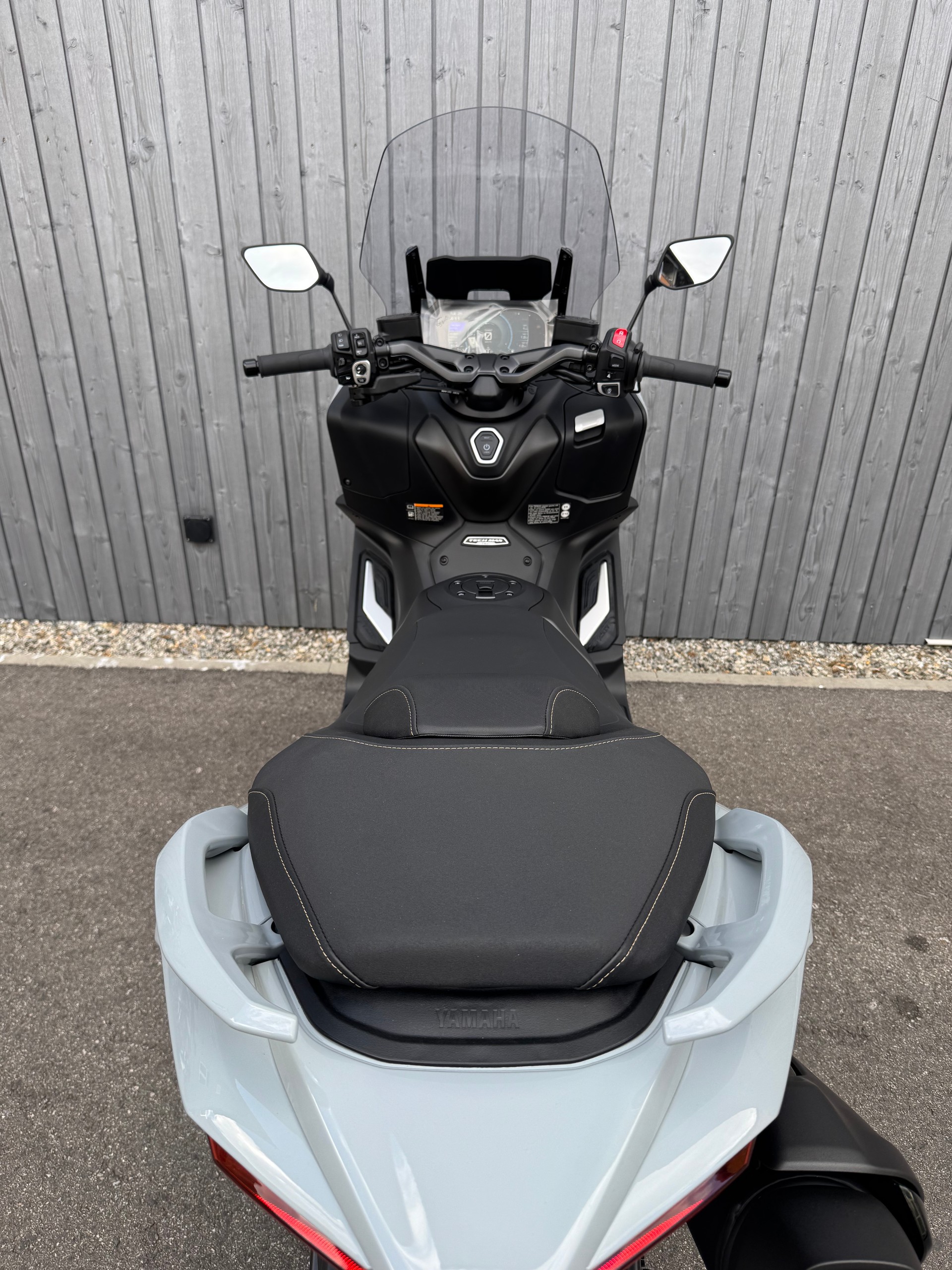 YAMAHA T-MAX Tech-Max XP 560-image-9