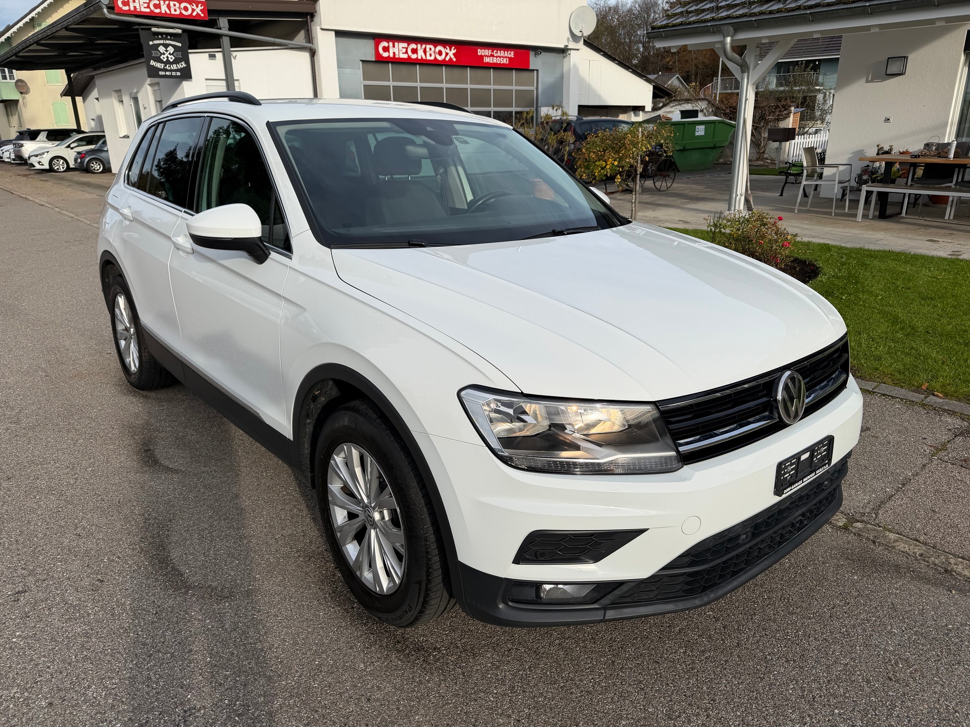 VW Tiguan 2.0 TDI SCR Comfortline 4Motion-image-2