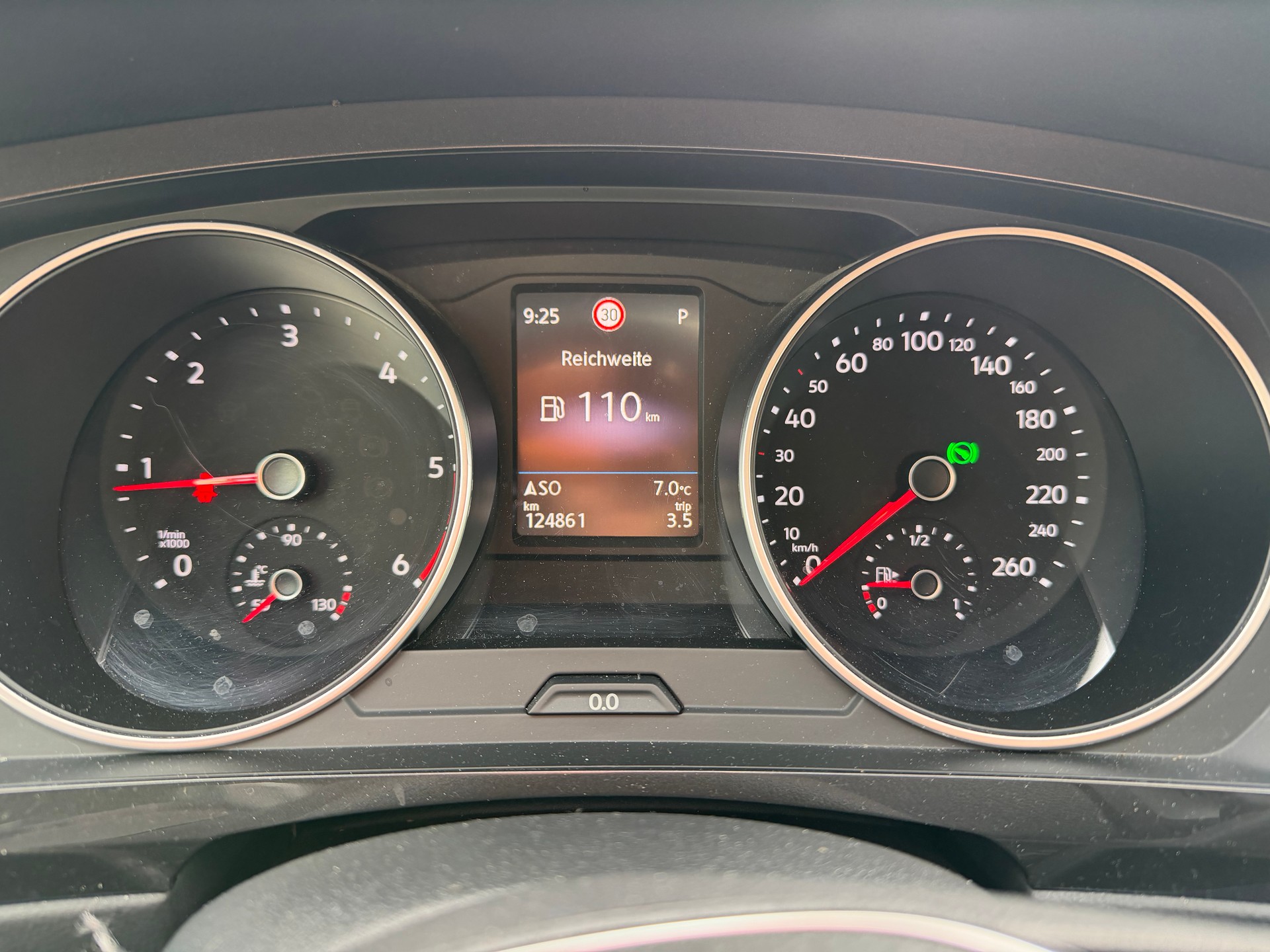 VW Tiguan 2.0 TDI SCR Comfortline 4Motion-image-13