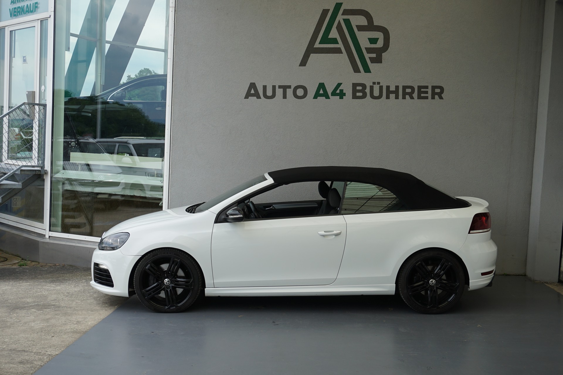 VW Golf 2.0 TSI R Cabriolet Automat 265PS-image-0