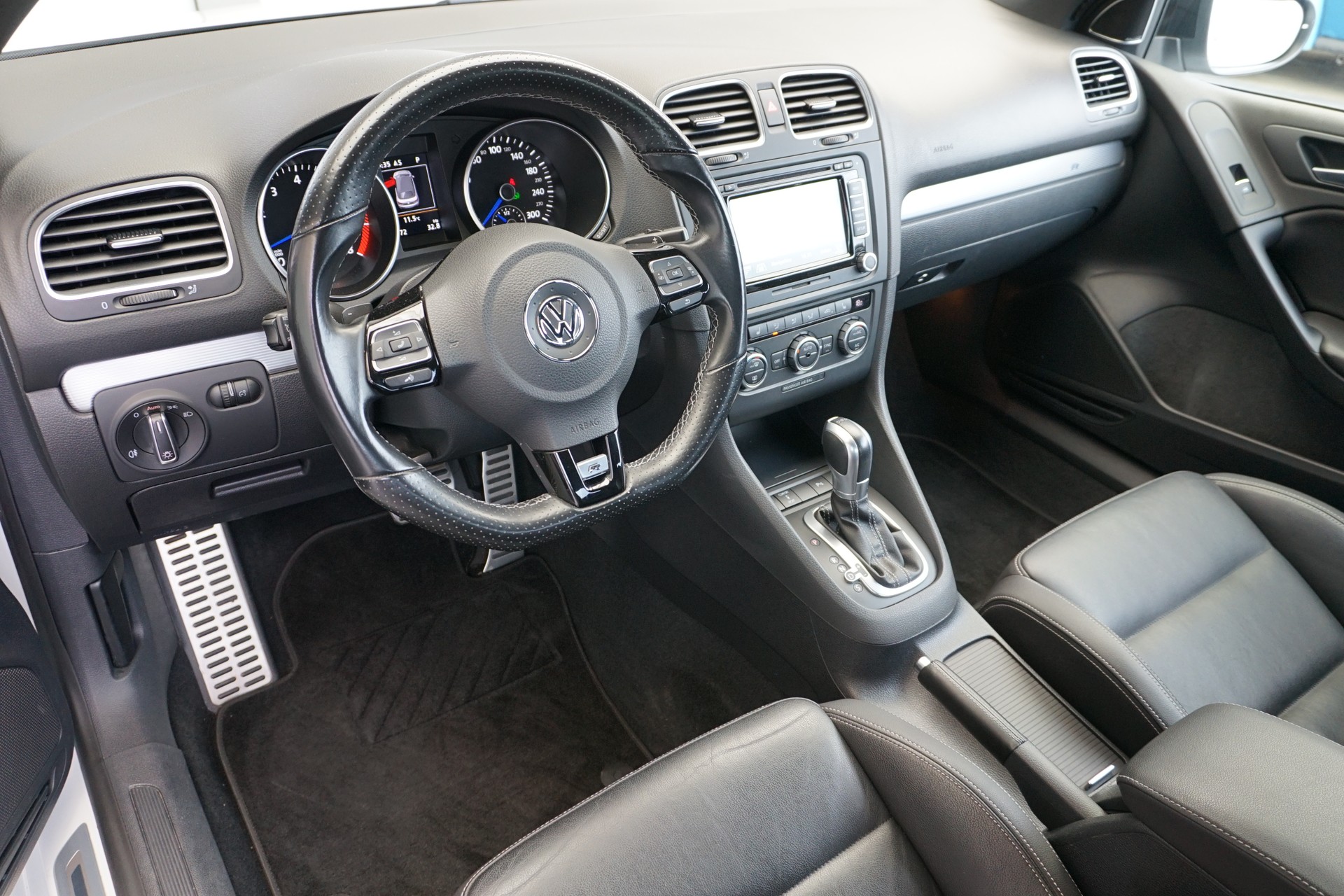 VW Golf 2.0 TSI R Cabriolet Automat 265PS-image-26