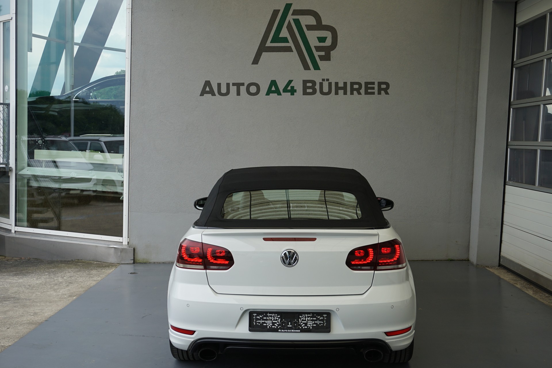 VW Golf 2.0 TSI R Cabriolet Automat 265PS-image-18