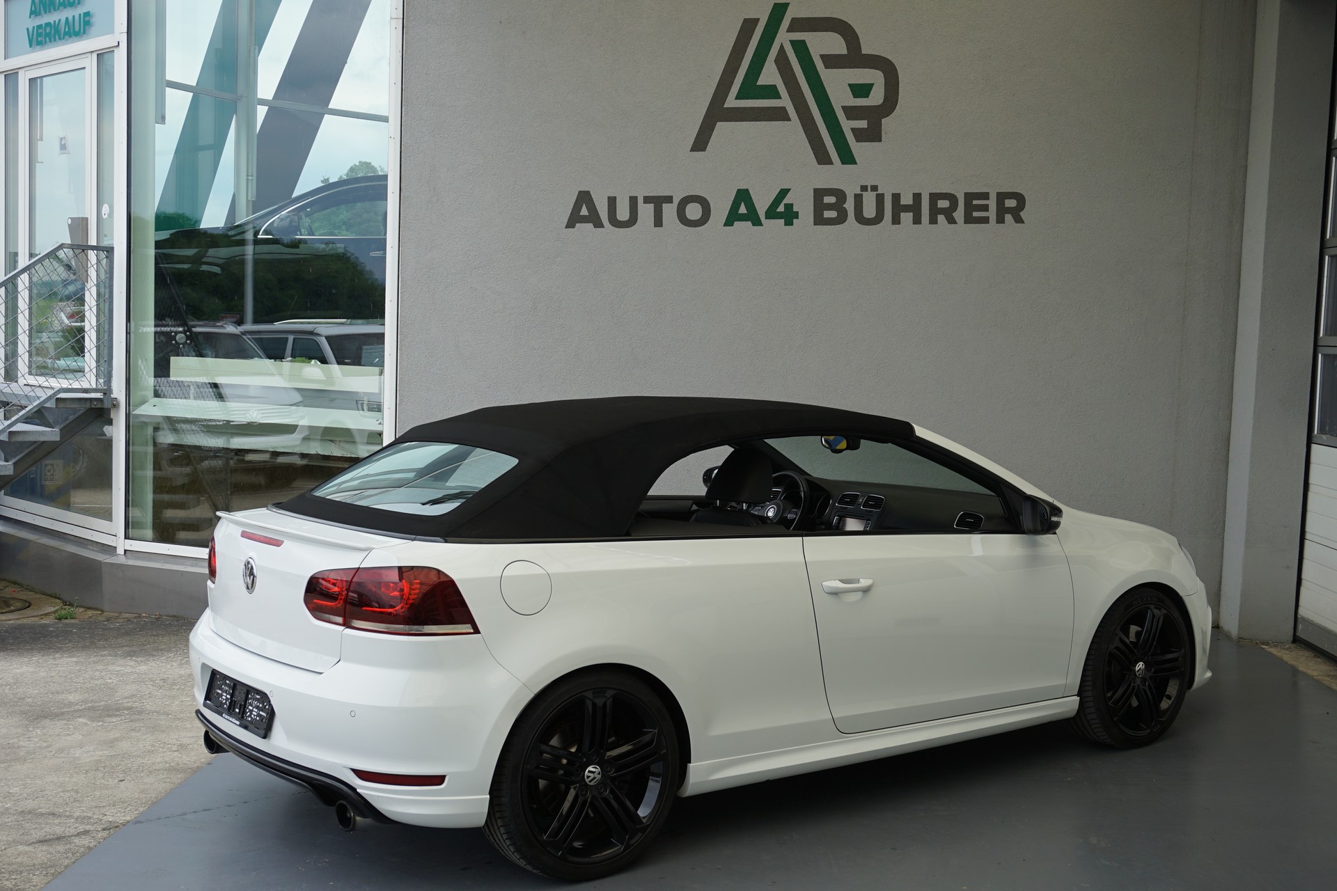 VW Golf 2.0 TSI R Cabriolet Automat 265PS-image-12