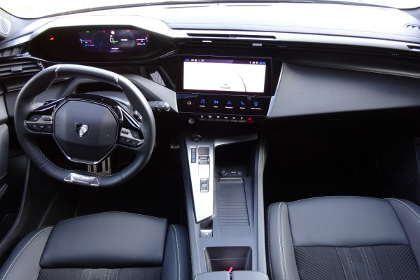 PEUGEOT 308 SW 1.6 PHEV 180 GT-image-1