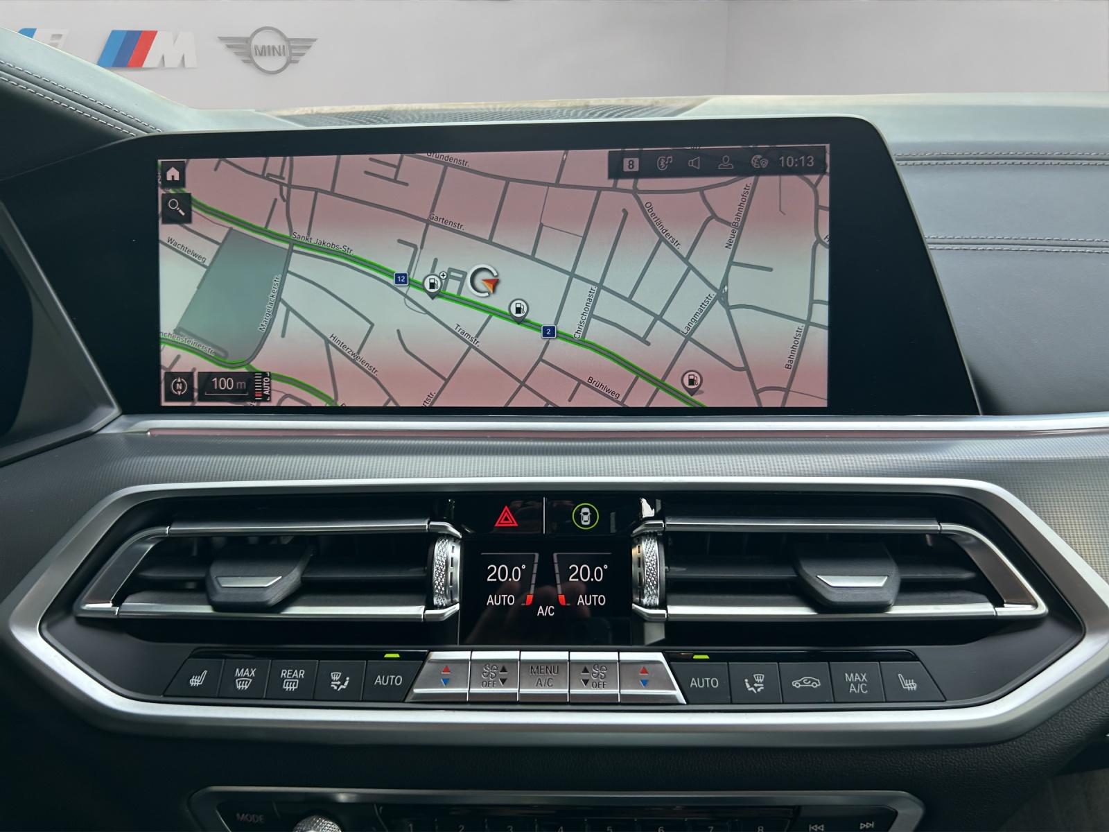 BMW X5 xDrive M50i-image-9