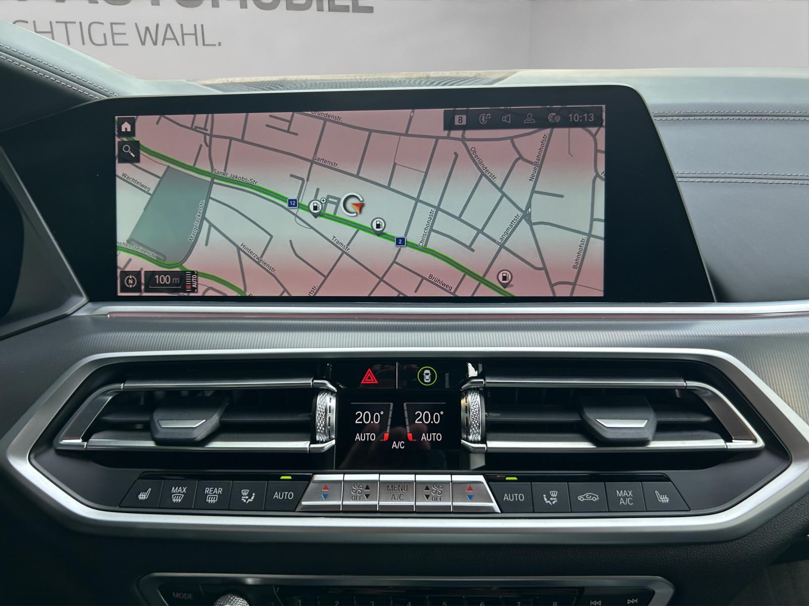 BMW X5 xDrive M50i-image-9