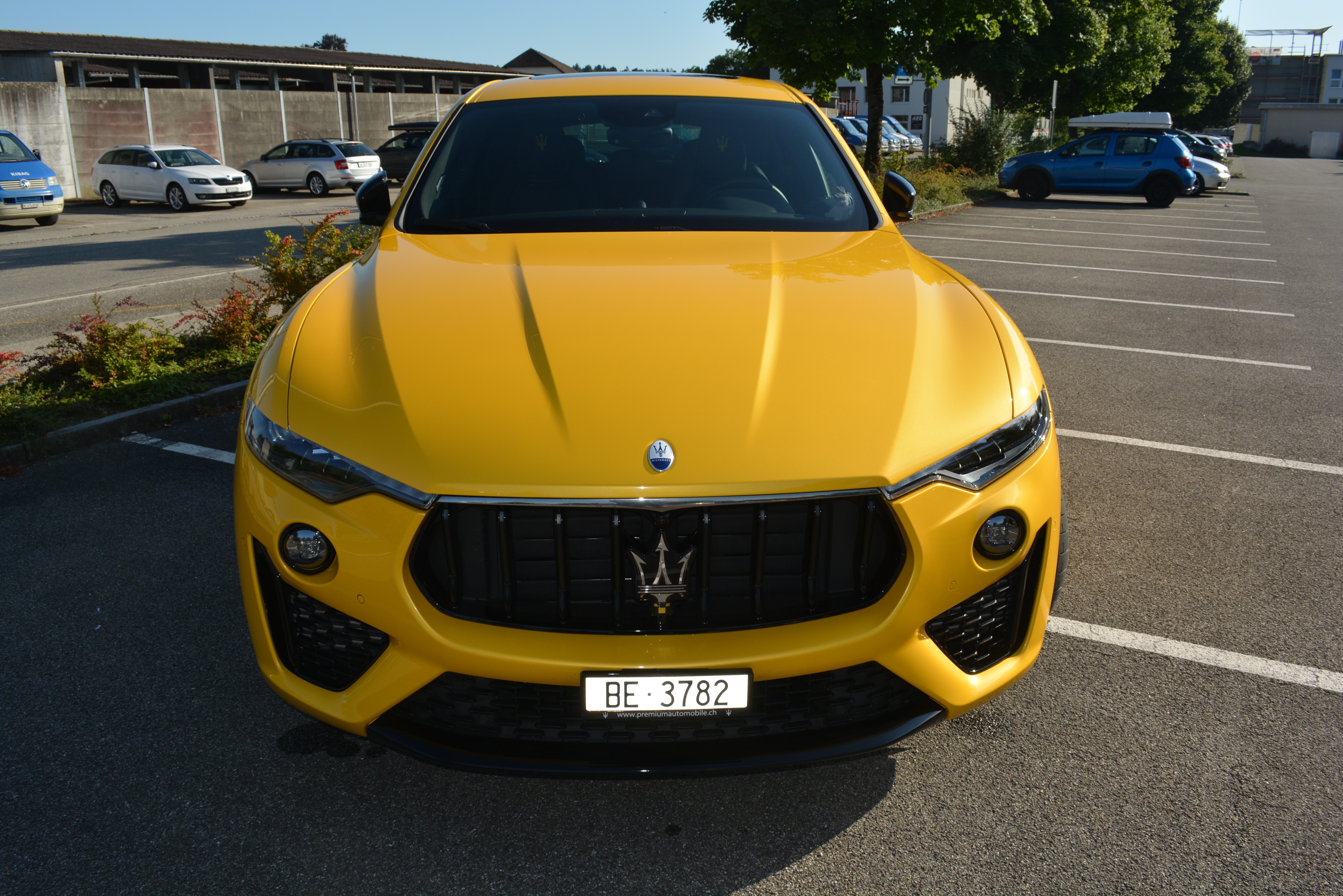 Car photo