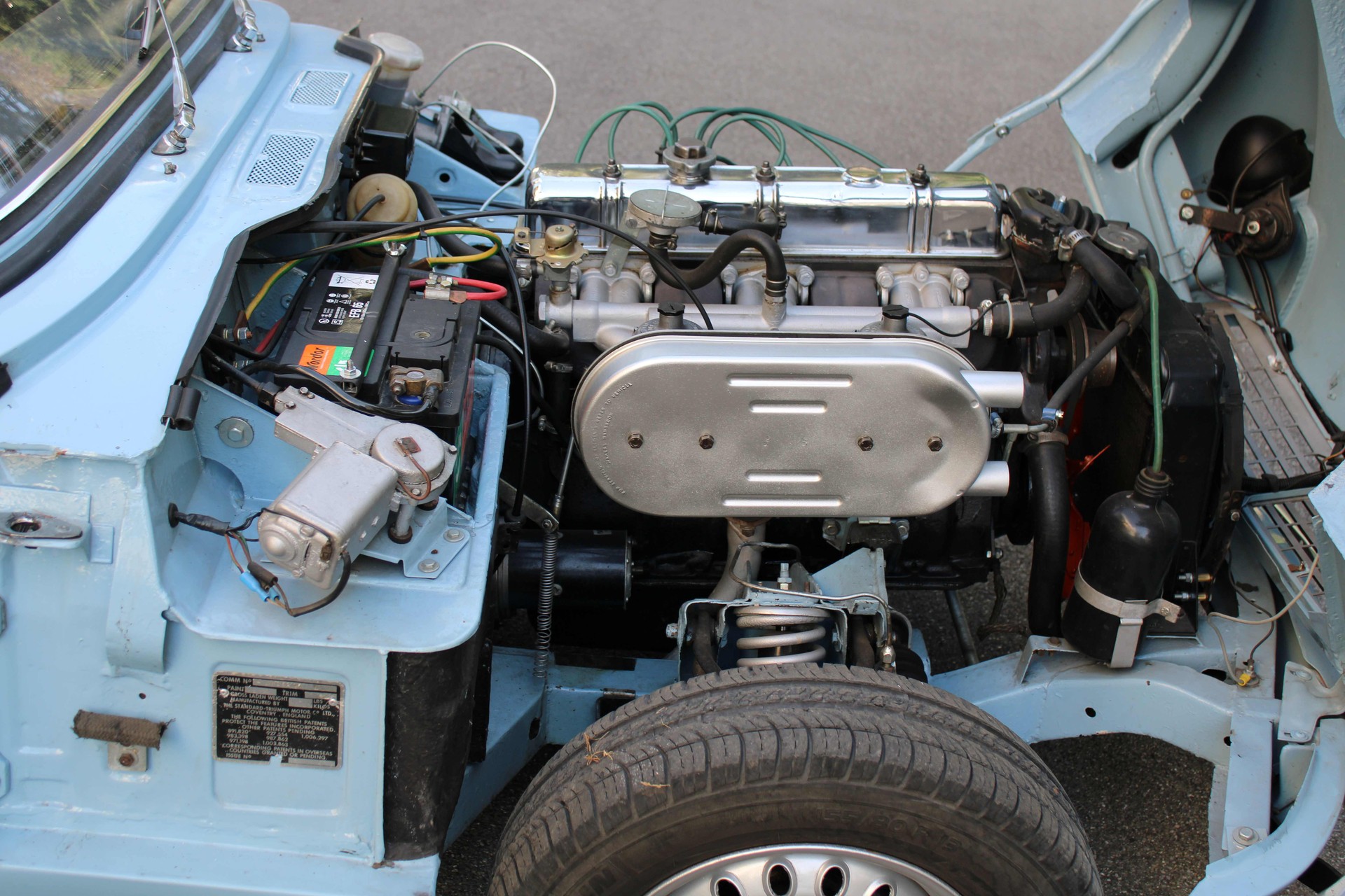 TRIUMPH GT6-image-8