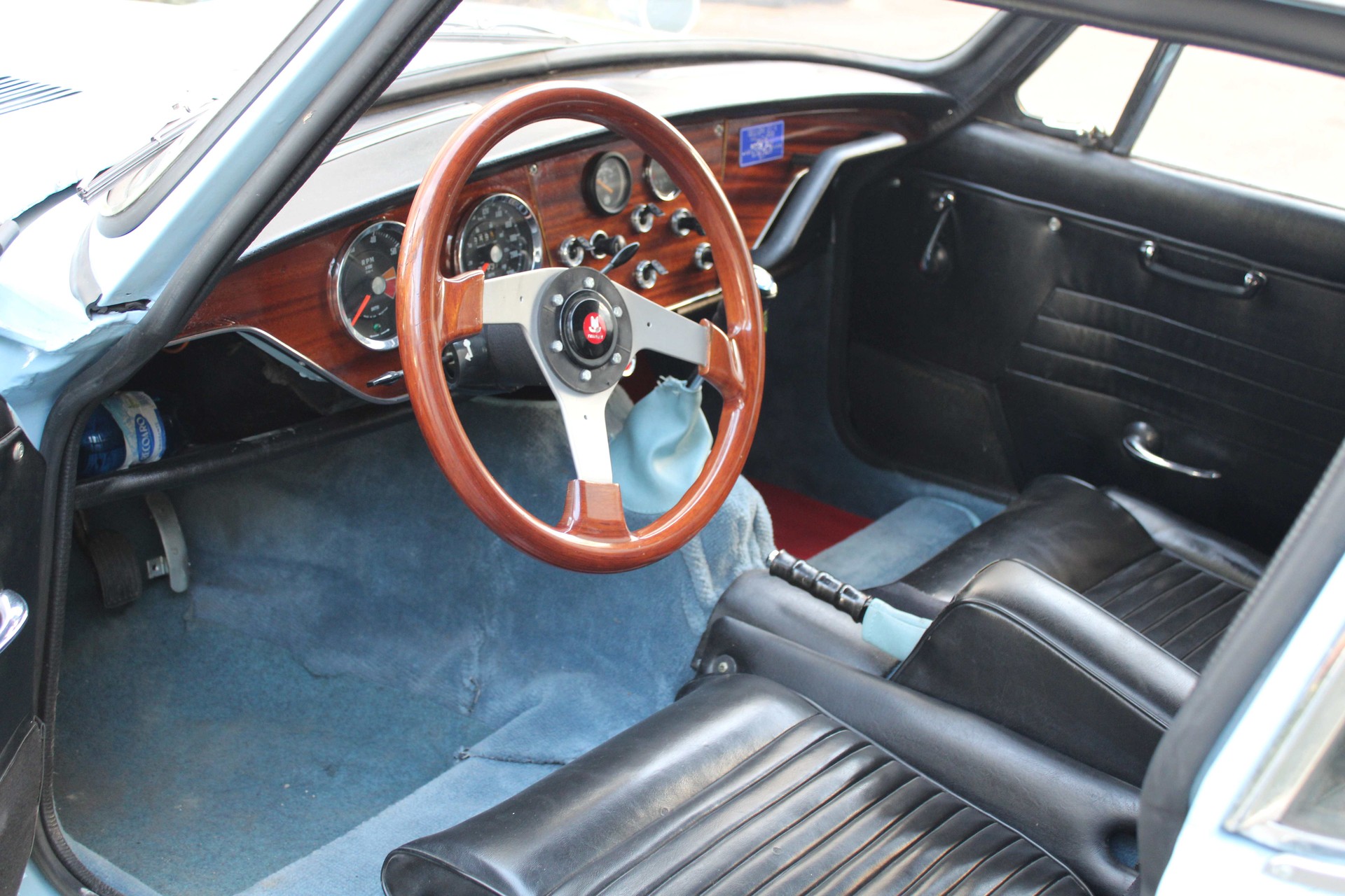 TRIUMPH GT6-image-5
