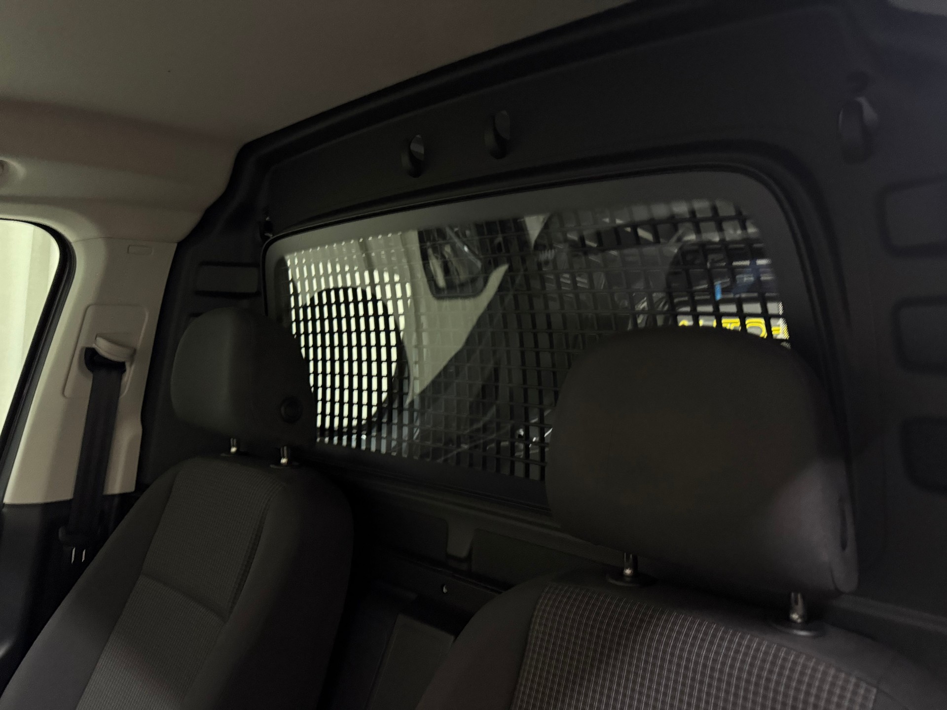 VW Caddy Cargo 2.0TDI DSG-image-13