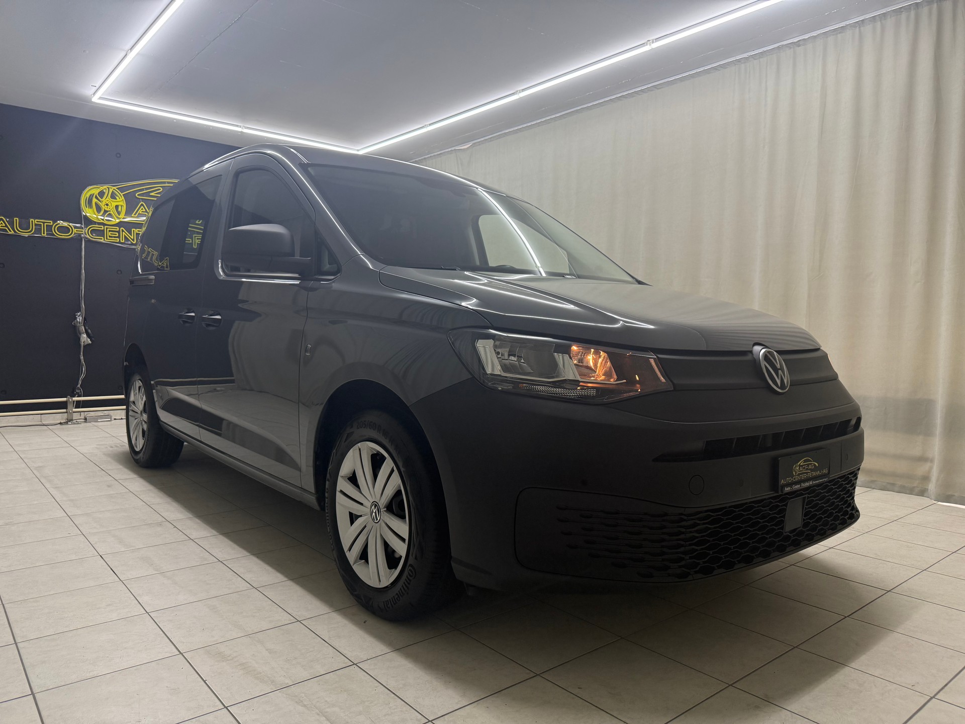 VW Caddy Cargo 2.0TDI DSG-showroom-element-2