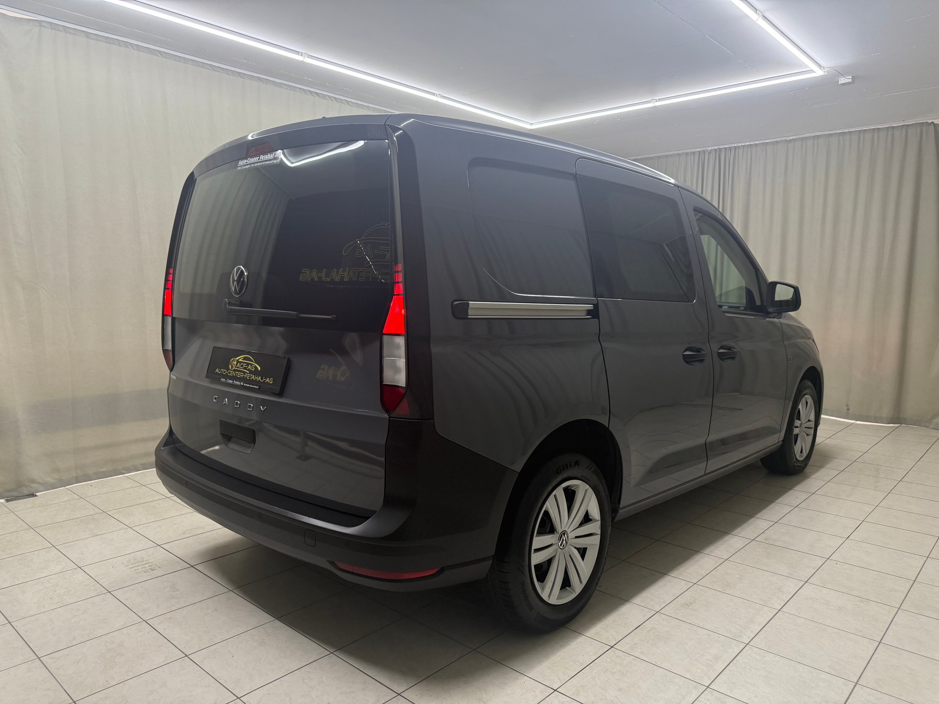 VW Caddy Cargo 2.0TDI DSG-showroom-element-3
