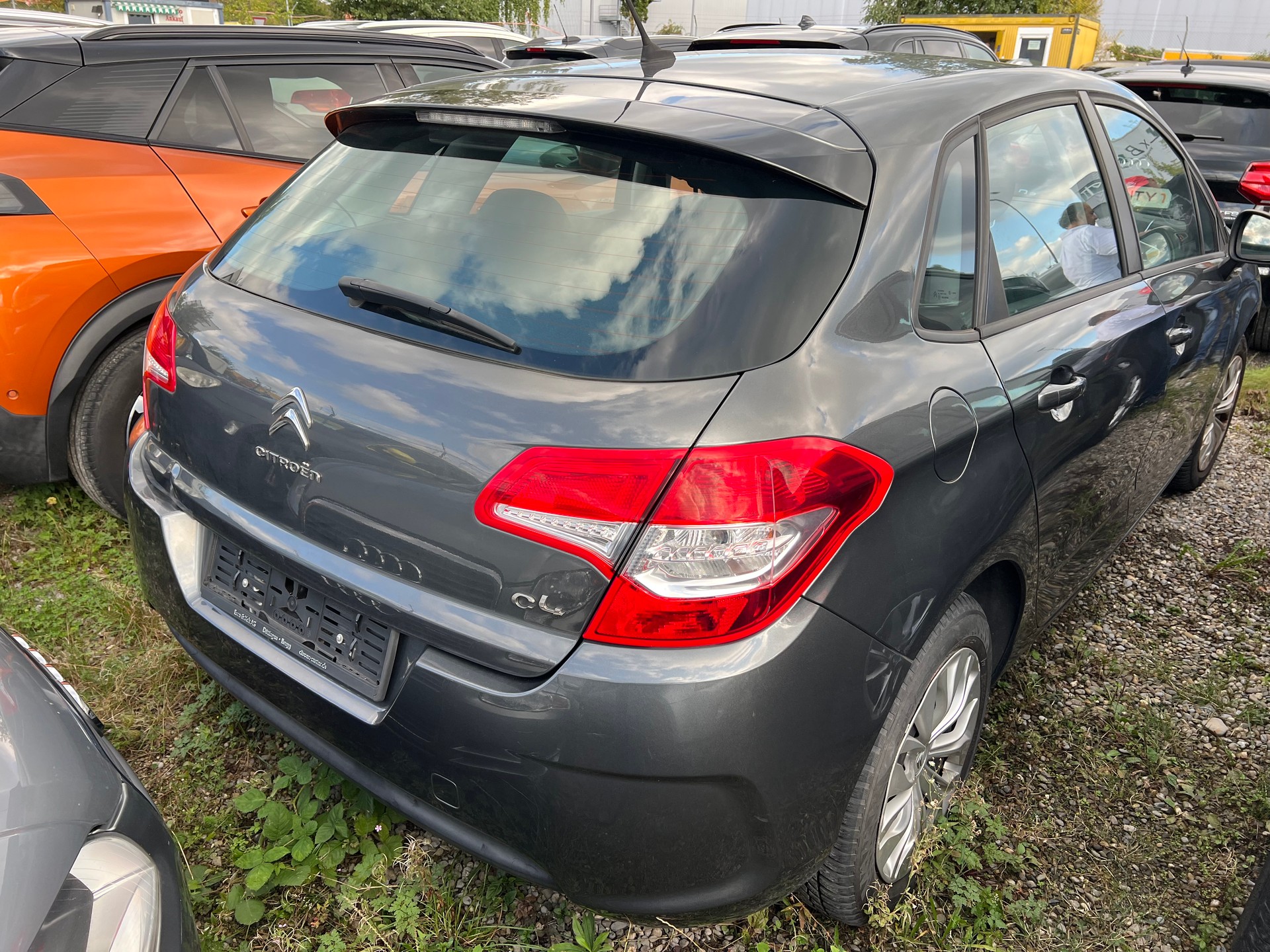 CITROEN C4 1.4 VTi Live Edition-image-2