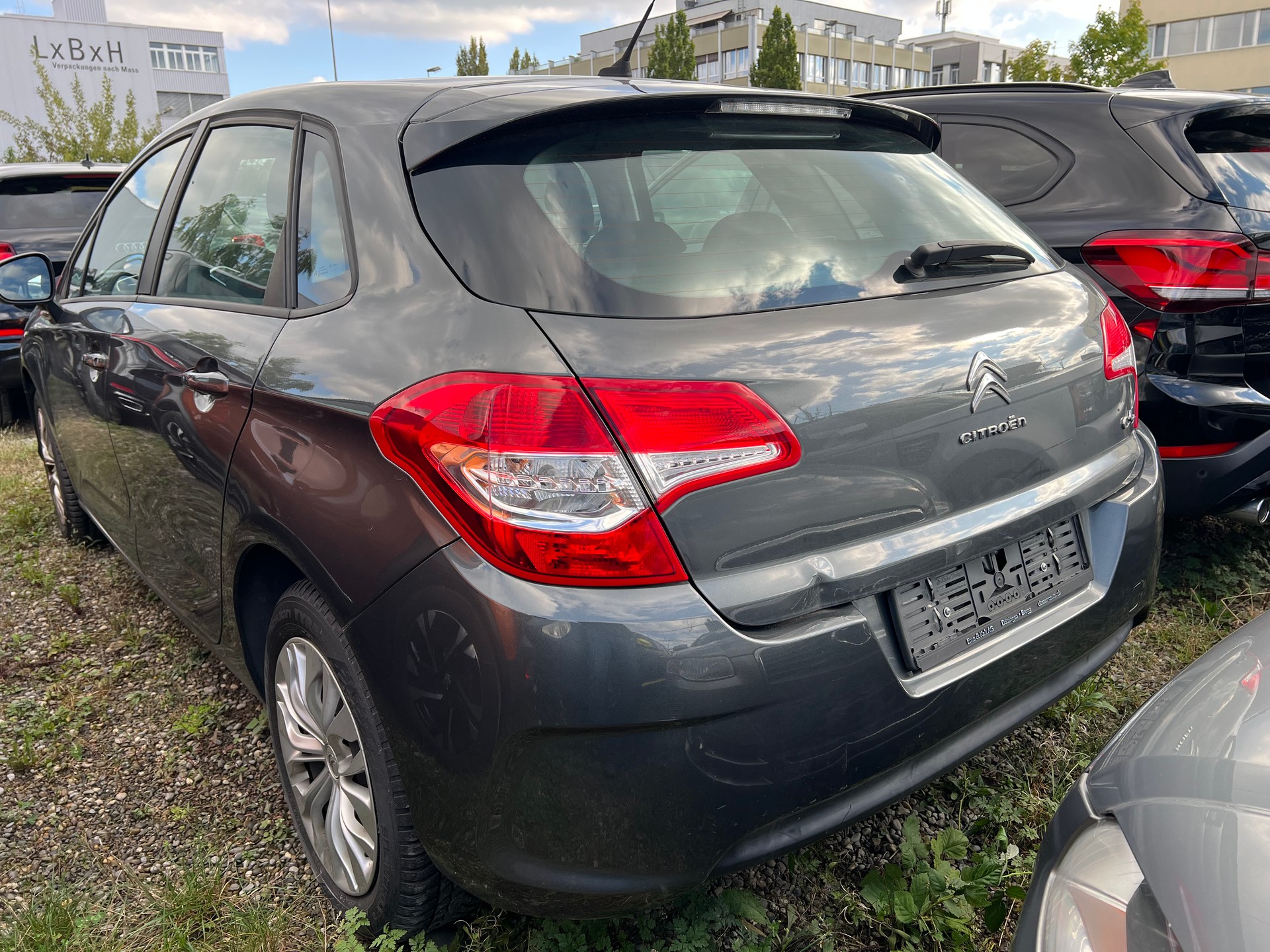 CITROEN C4 1.4 VTi Live Edition-image-3