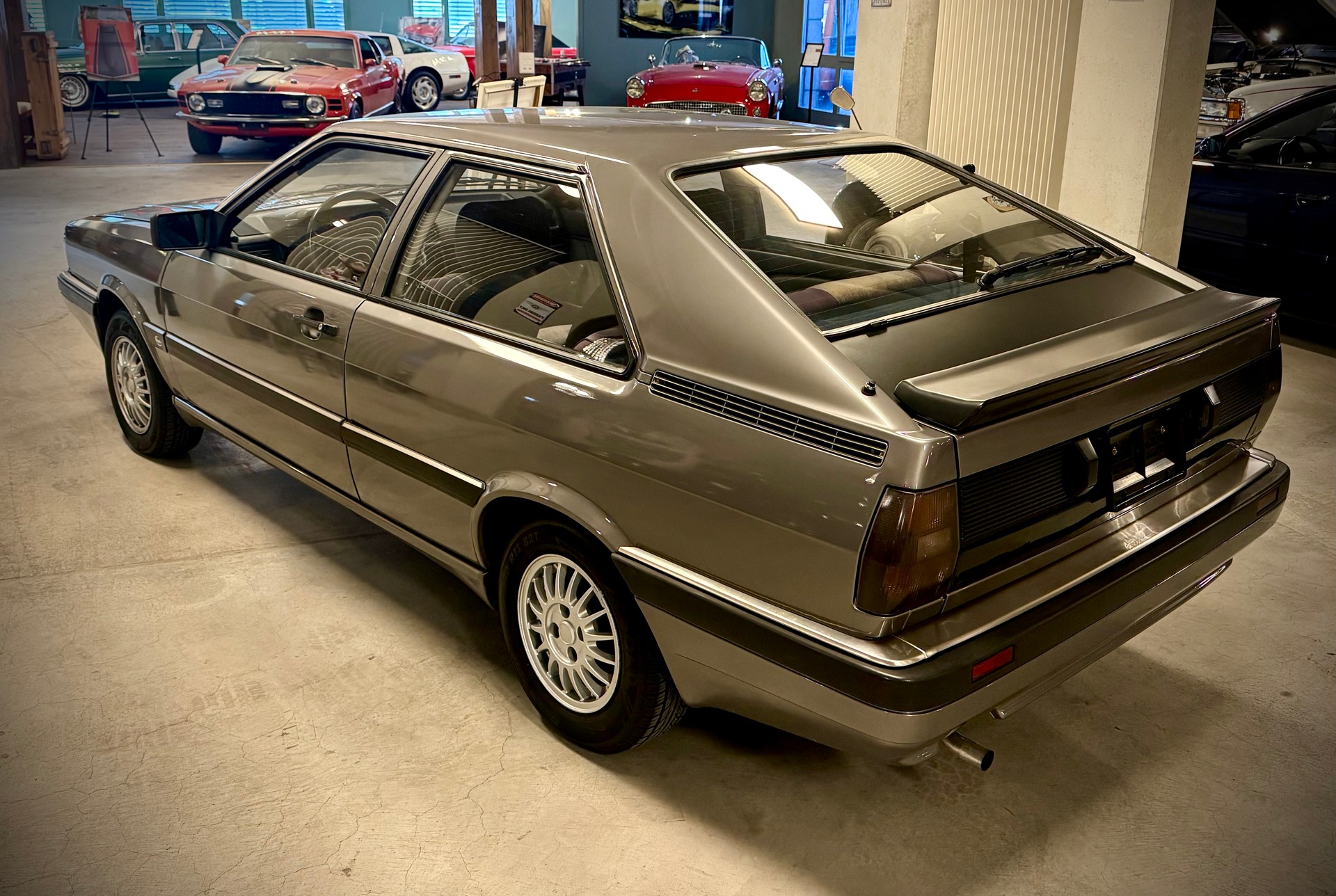 AUDI Coupé 1.8 GT (C)-image-14