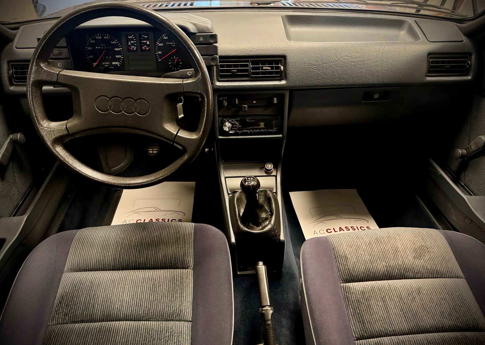 AUDI Coupé 1.8 GT (C)-image-18