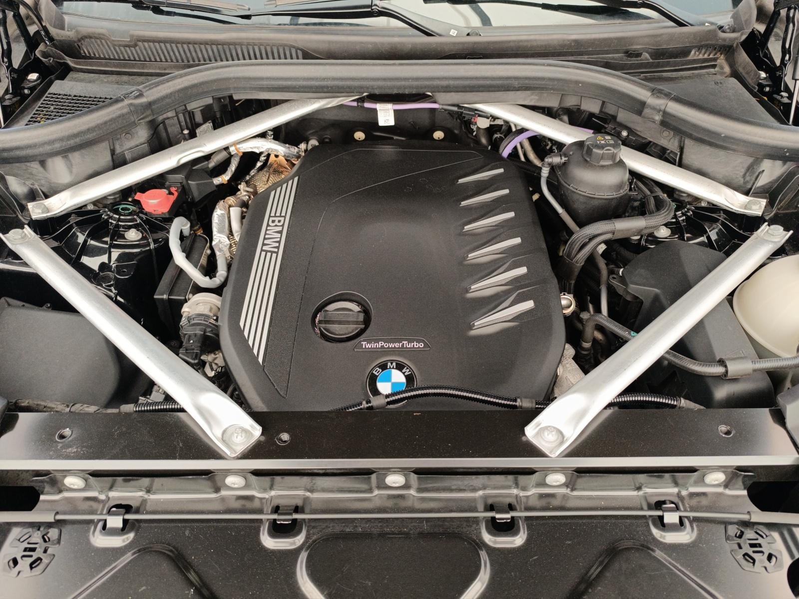 BMW X5 xDrive 40d M Sport Steptronic-image-25