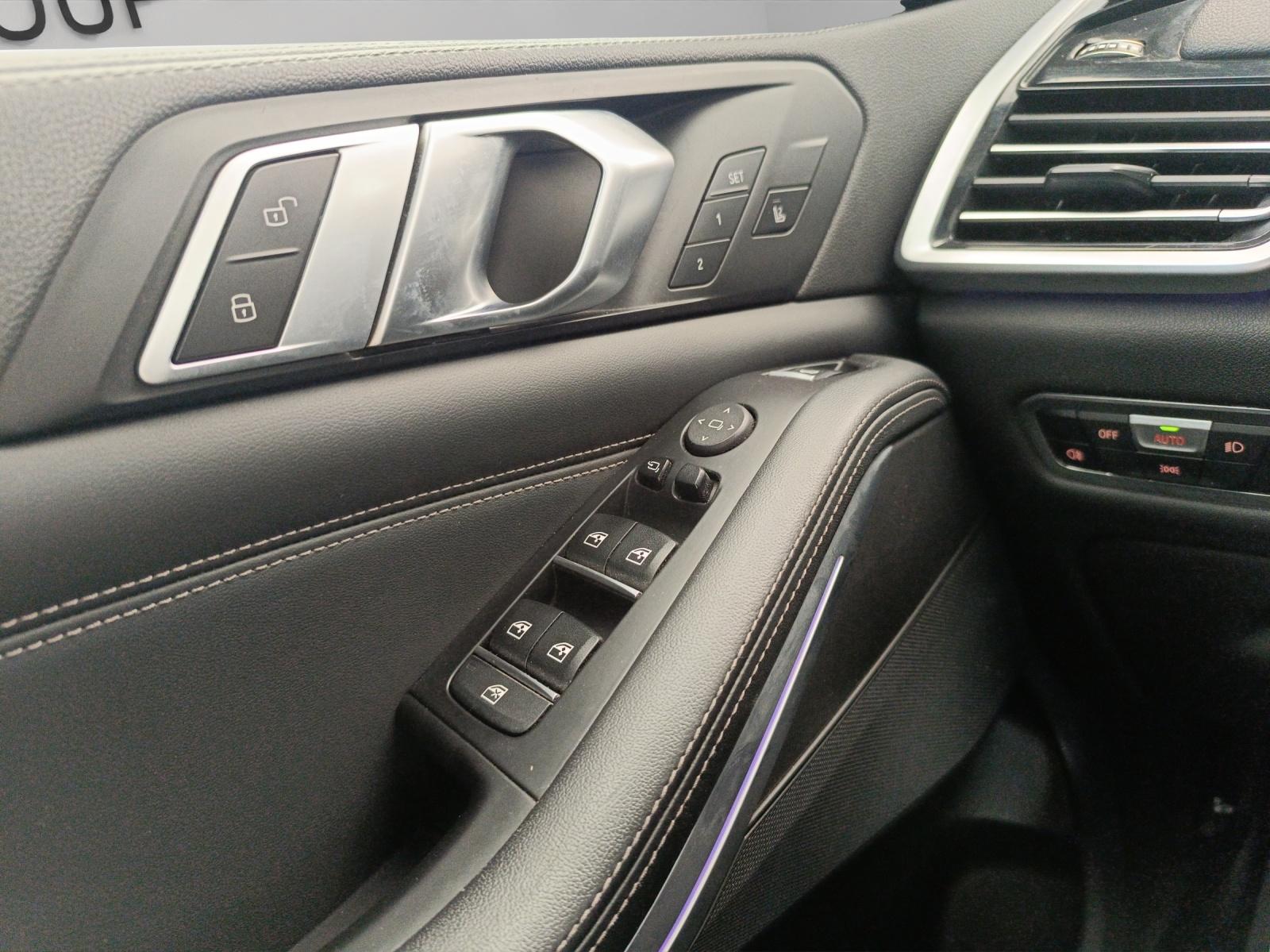 BMW X5 xDrive 40d M Sport Steptronic-image-20