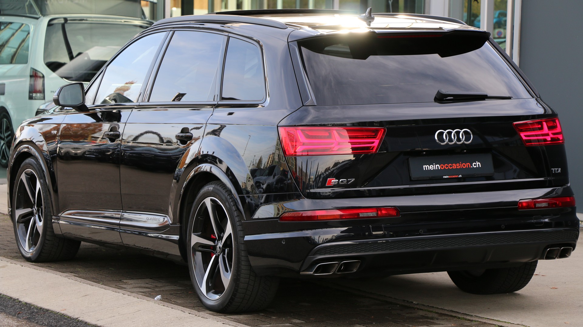 AUDI SQ7 4.0 TDI quattro-image-3