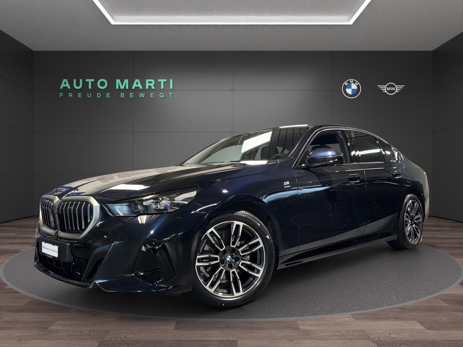 BMW 520d xDrive M Sport-image-0