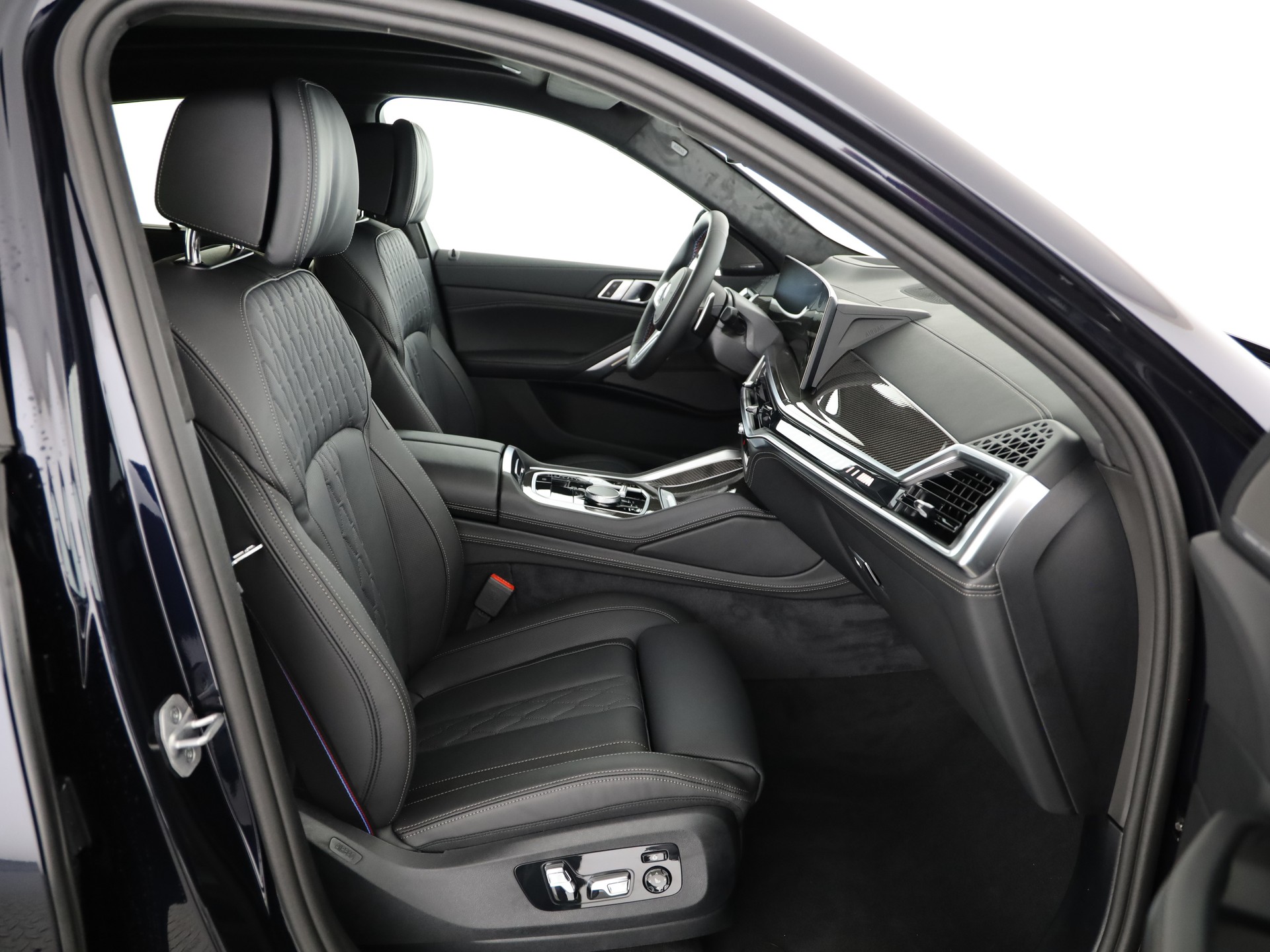 BMW X6 xDrive M60i M Sport Pro-image-14