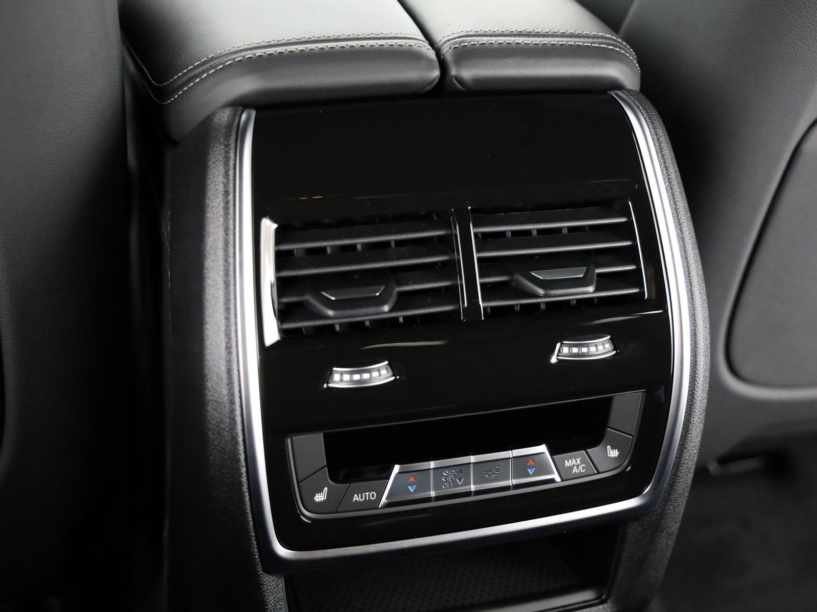 BMW X6 xDrive M60i M Sport Pro-image-16