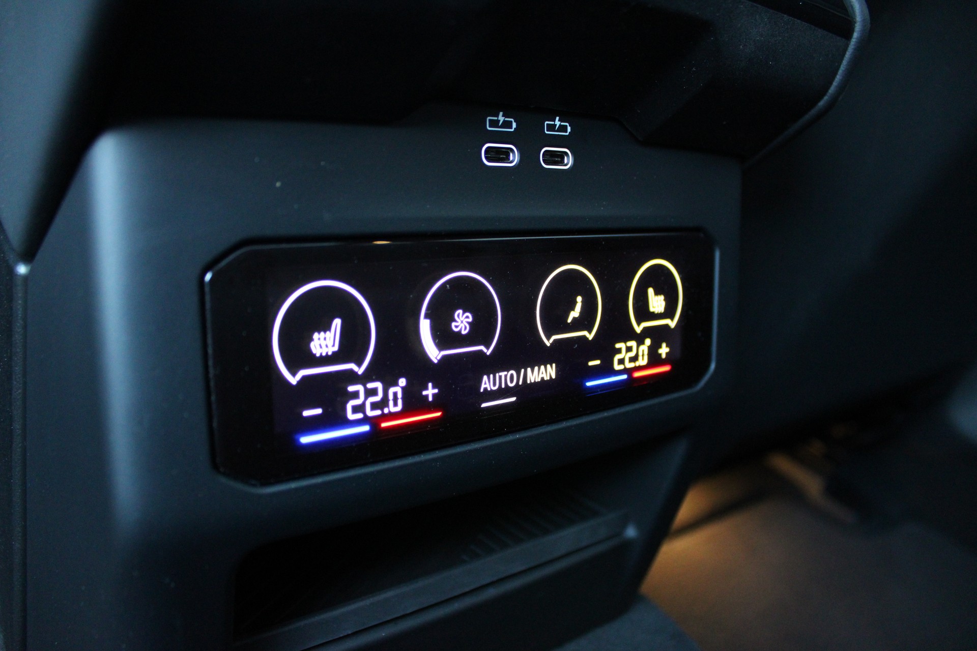 BMW 520d xDrive Touring M Sport-image-15