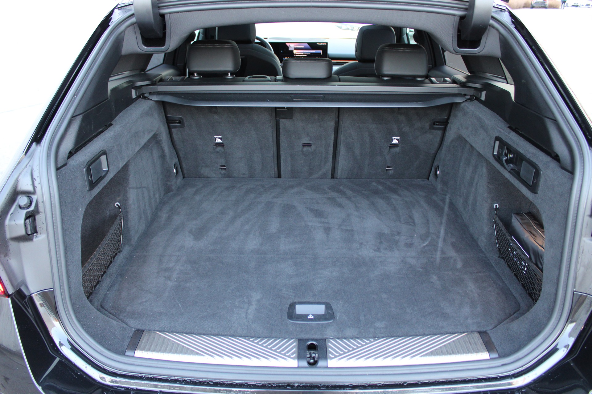 BMW 520d xDrive Touring M Sport-image-21