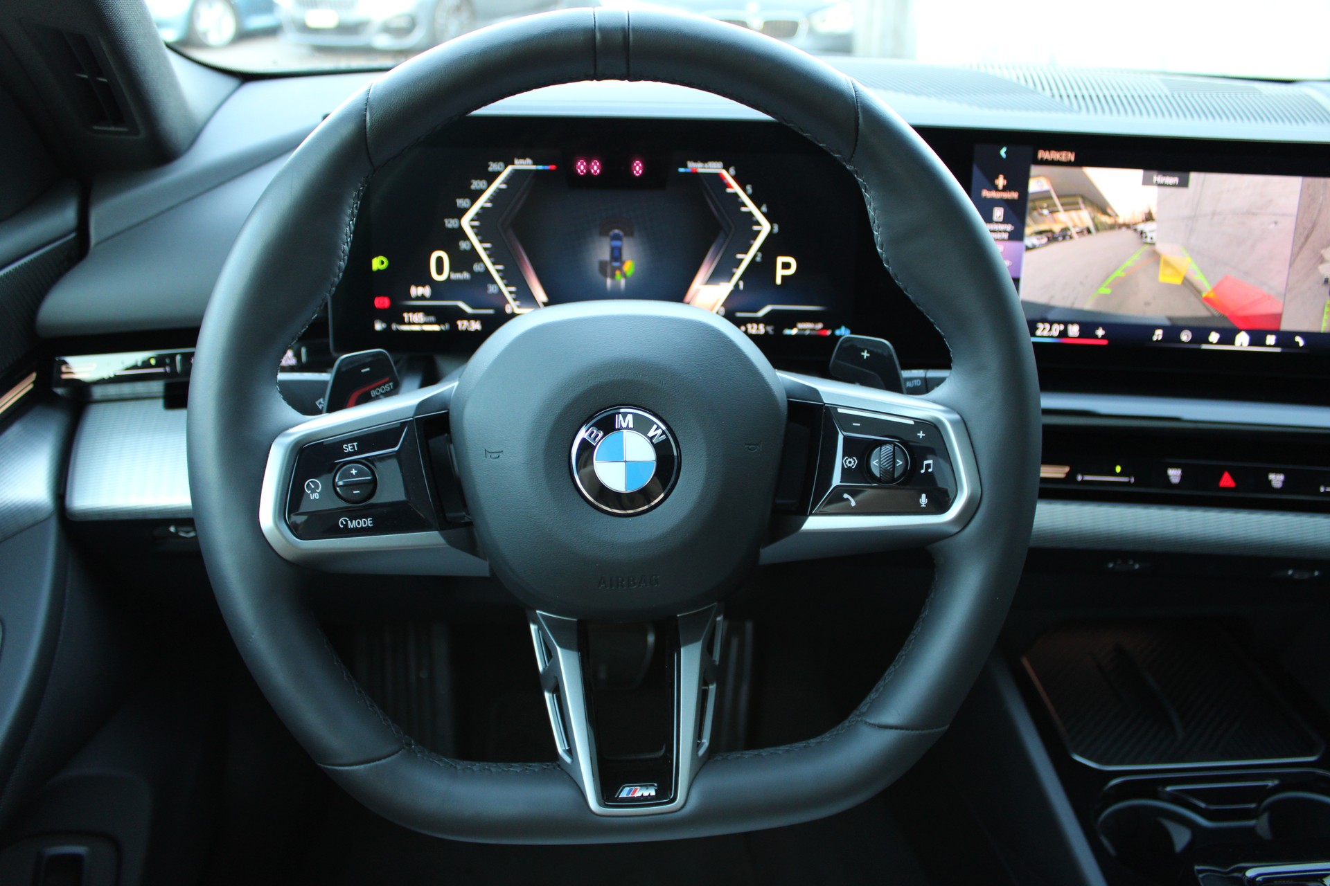 BMW 520d xDrive Touring M Sport-image-6