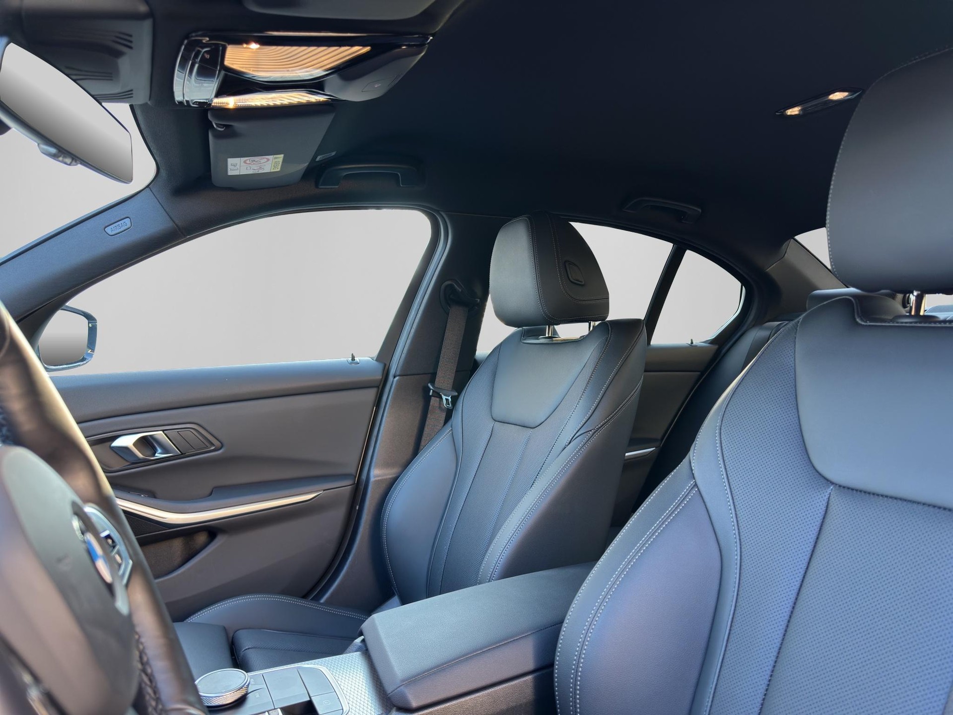 BMW 320d xDrive M Sport-image-12