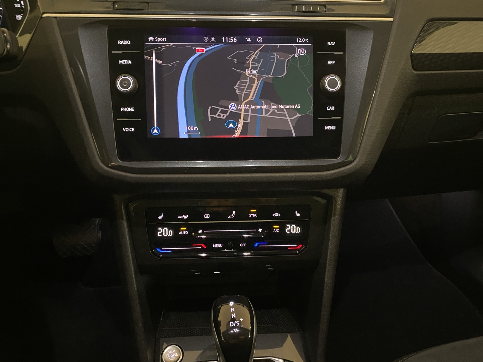 VW Tiguan 2.0 TDI SCR Elegance 4Motion DSG-image-10