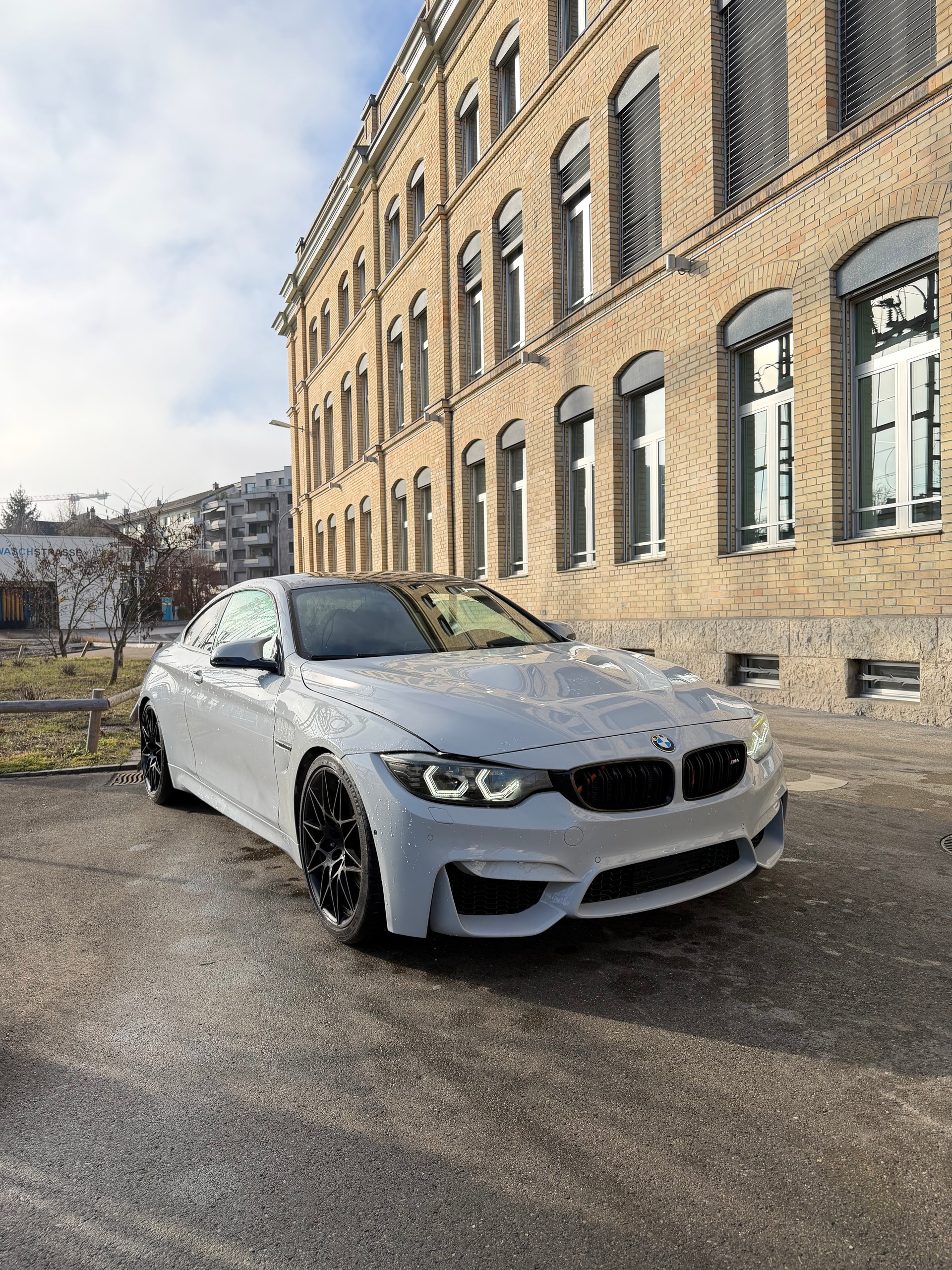 BMW M4 Coupé DKG-image-0