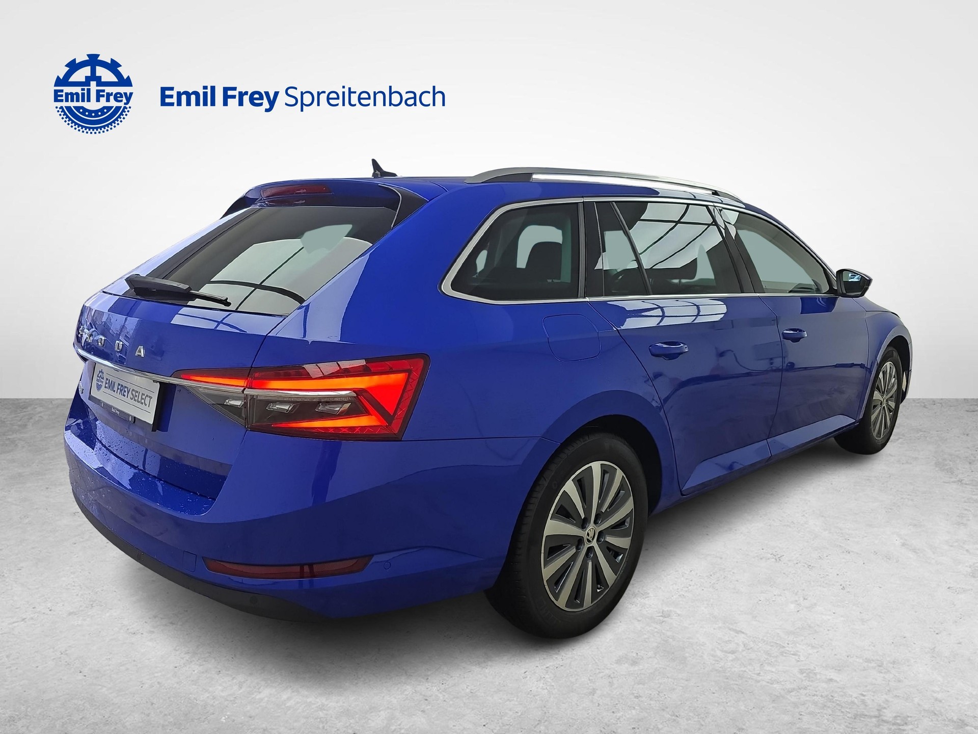 SKODA Combi 1.5 Style TSI DSG / Jetzt mit attraktivem 1.99% Leasing-image-4