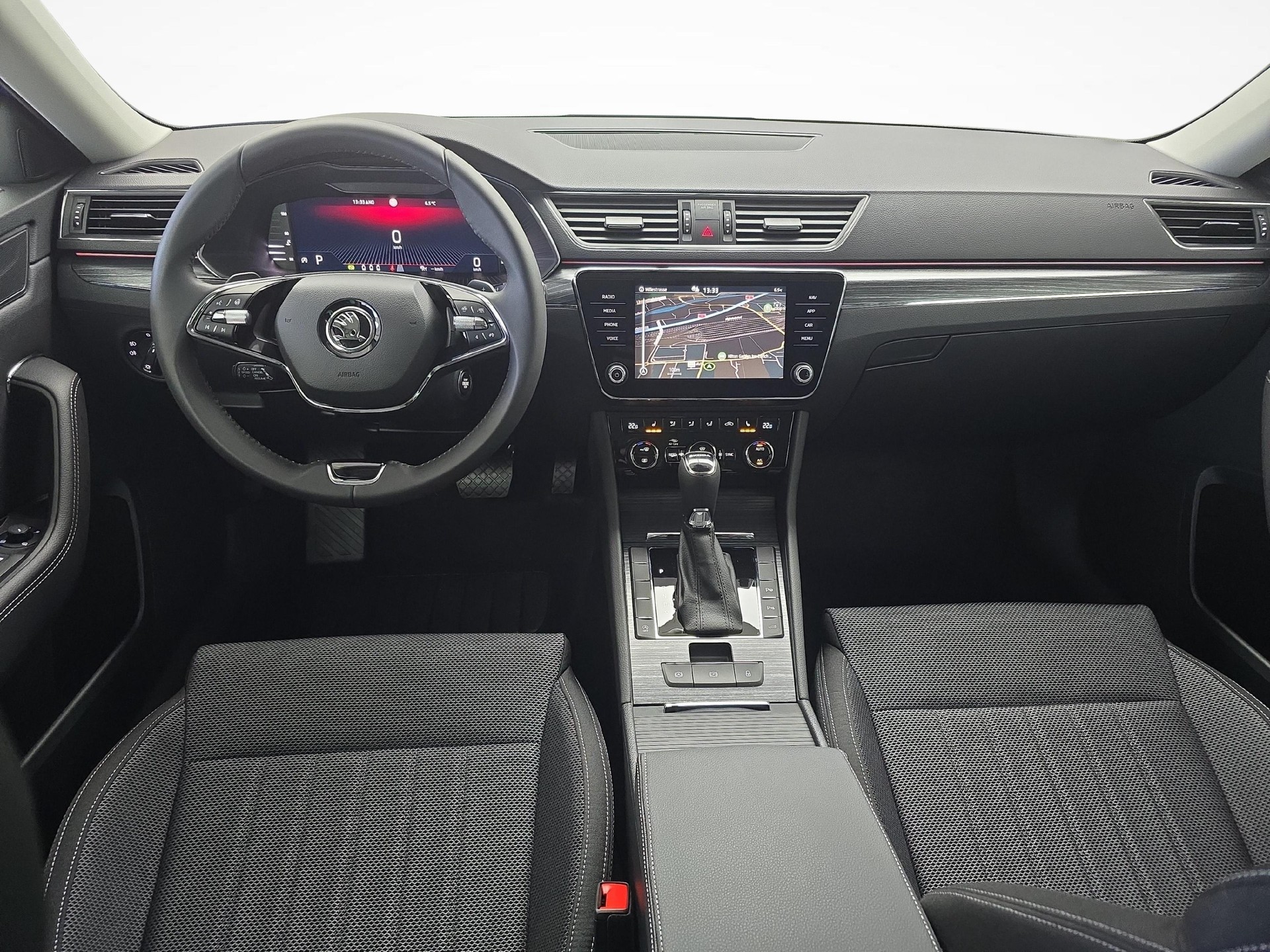 SKODA Combi 1.5 Style TSI DSG / Jetzt mit attraktivem 1.99% Leasing-image-8