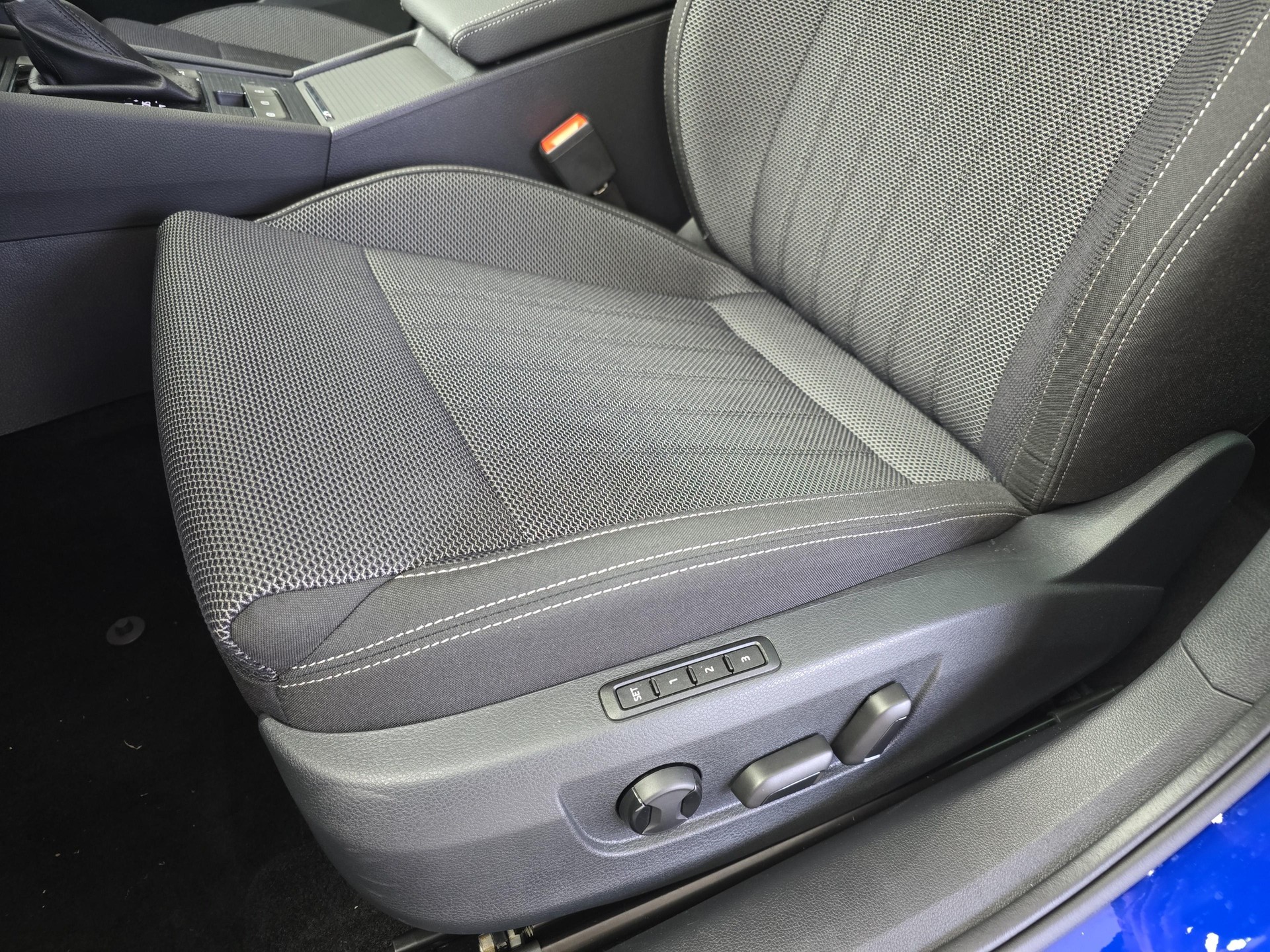 SKODA Combi 1.5 Style TSI DSG / Jetzt mit attraktivem 1.99% Leasing-image-16