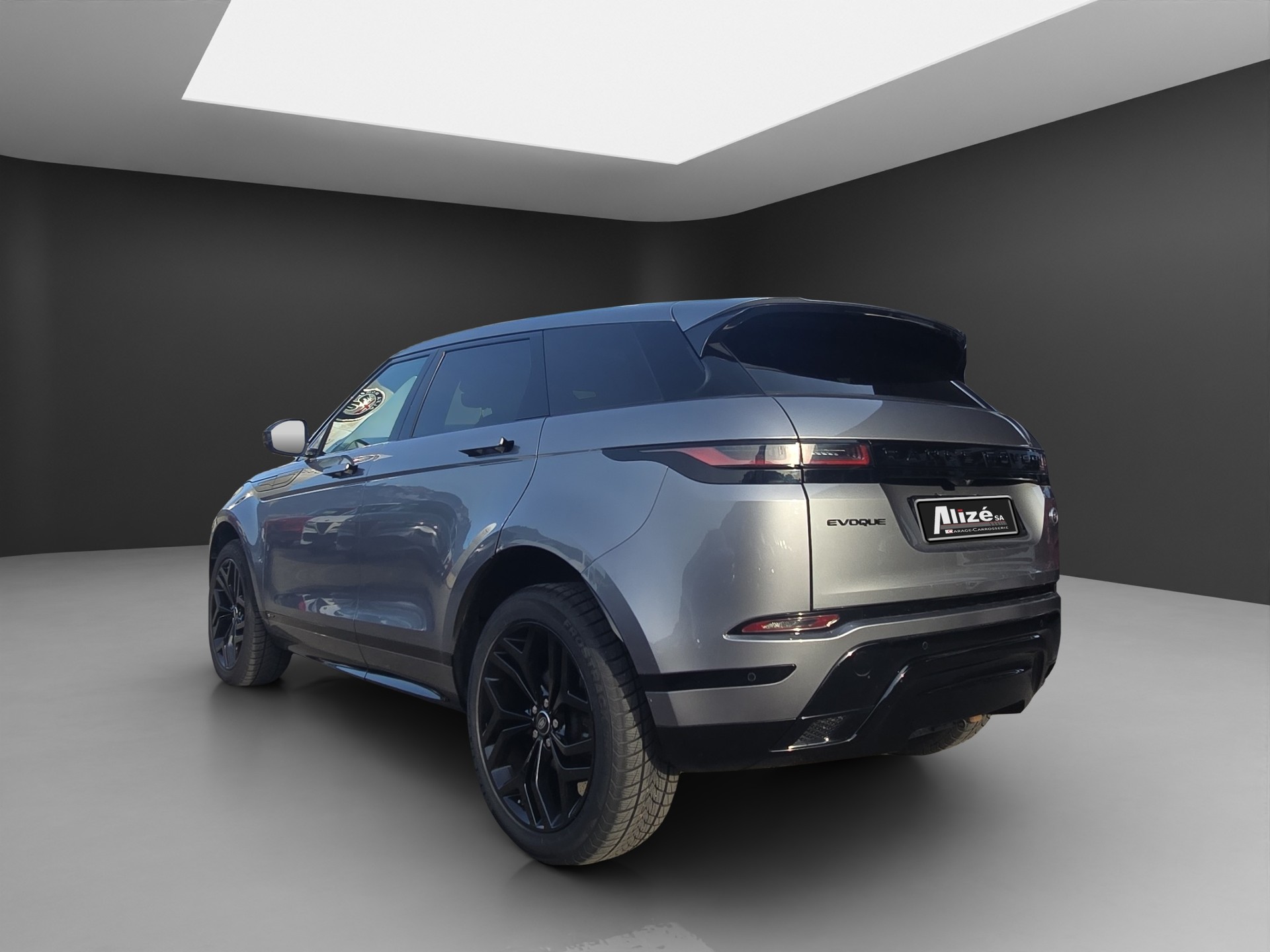 LAND ROVER Range Rover Evoque R-Dynamic P 200 AT9-image-4