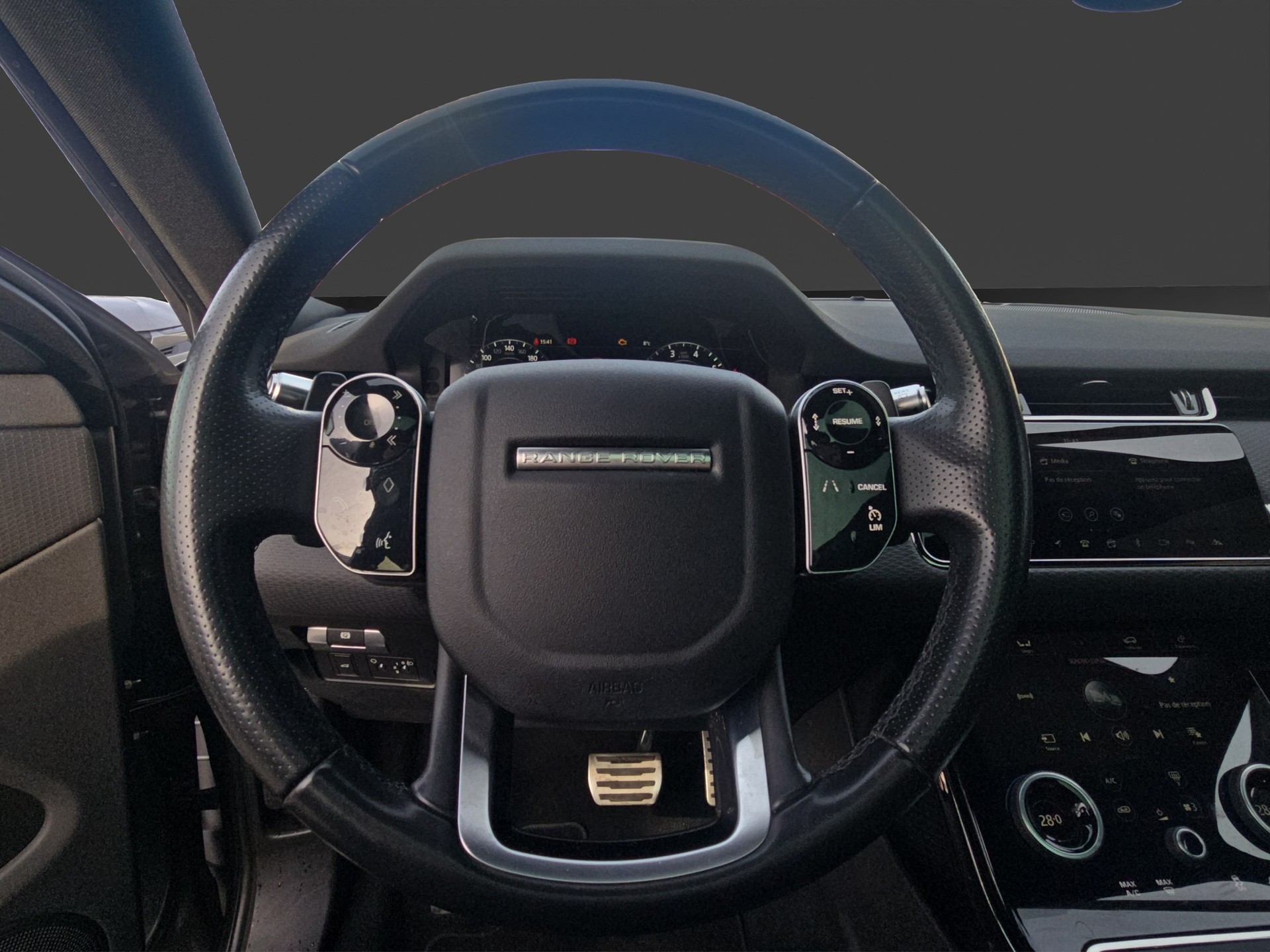 LAND ROVER Range Rover Evoque R-Dynamic P 200 AT9-image-10