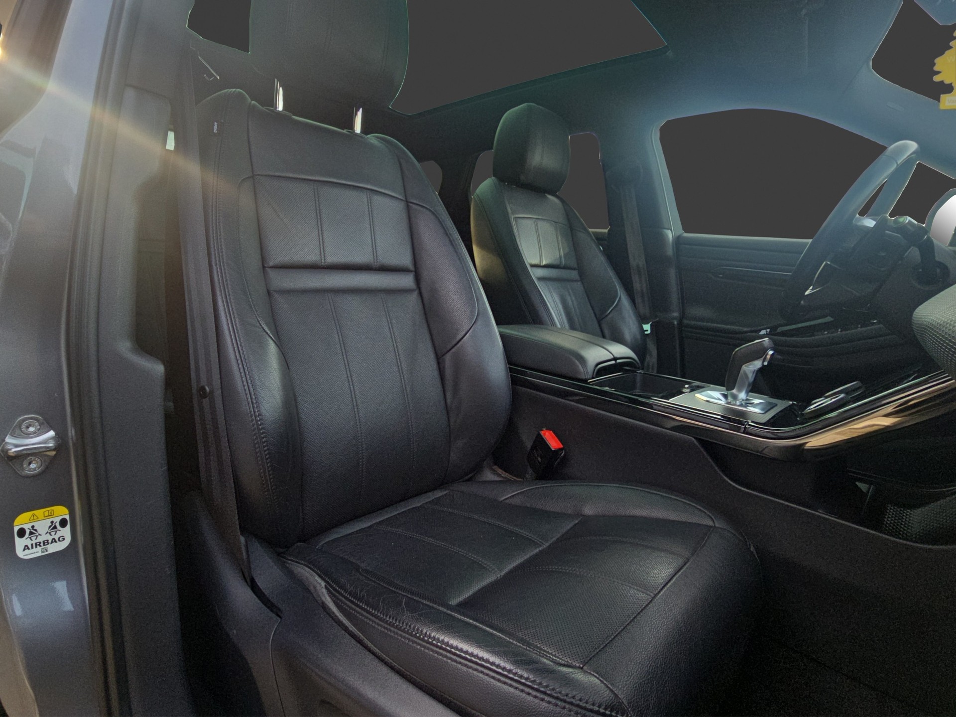 LAND ROVER Range Rover Evoque R-Dynamic P 200 AT9-image-17