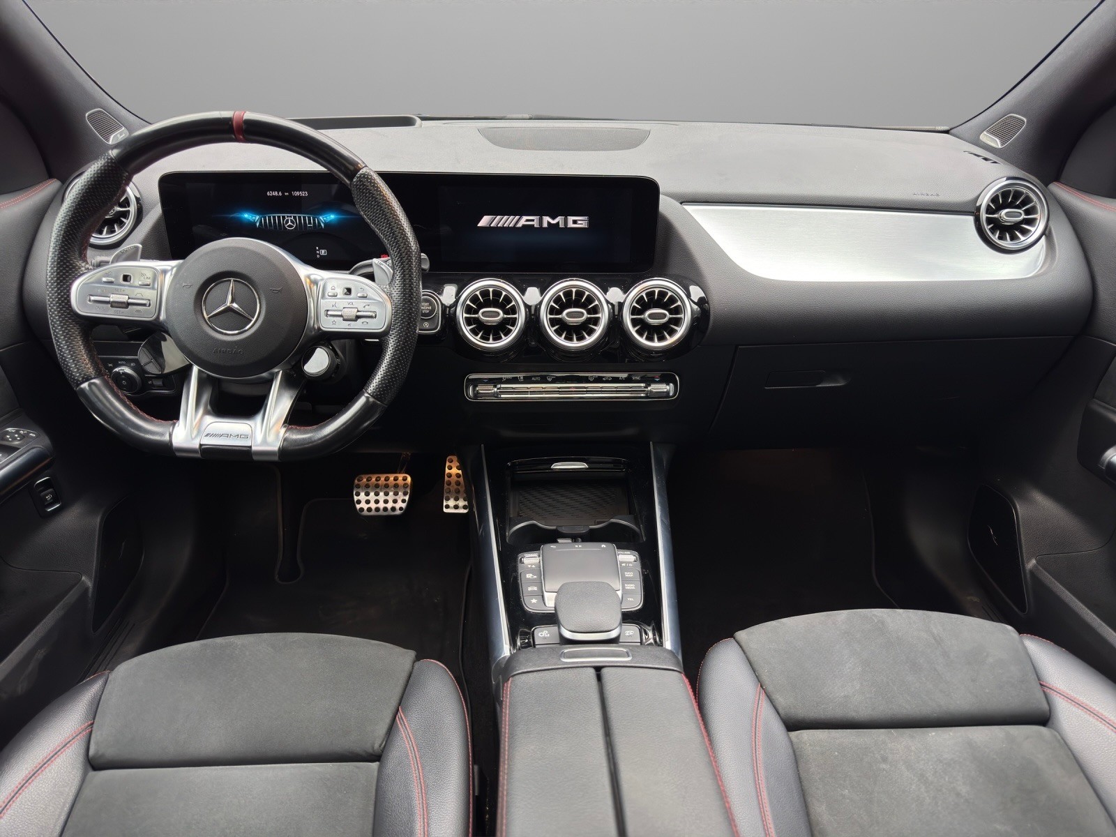 MERCEDES-BENZ GLA 45 AMG 4Matic+ 8G-Speedshift DCT-image-8