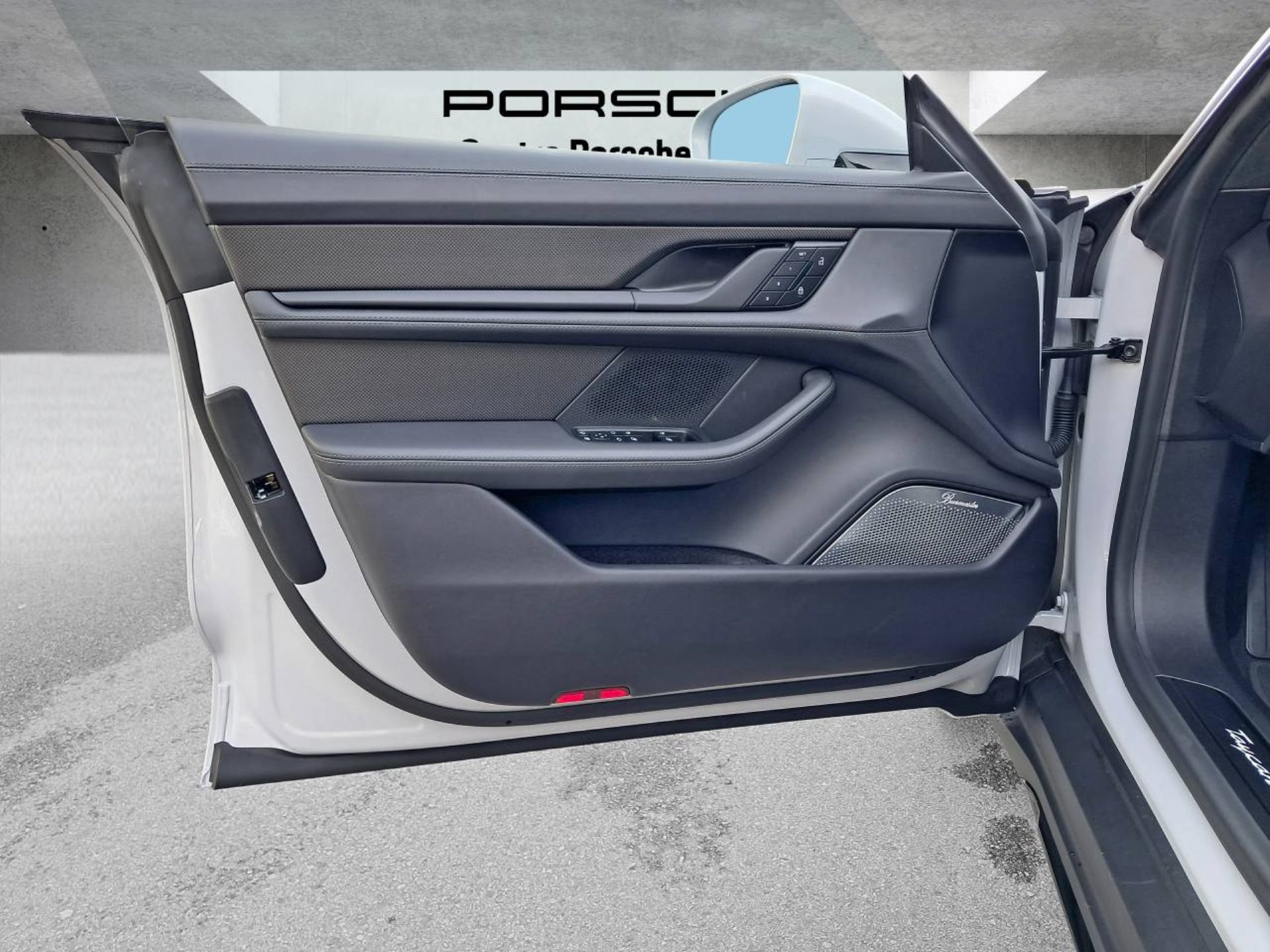 PORSCHE Taycan Turbo Cross Turismo-image-24
