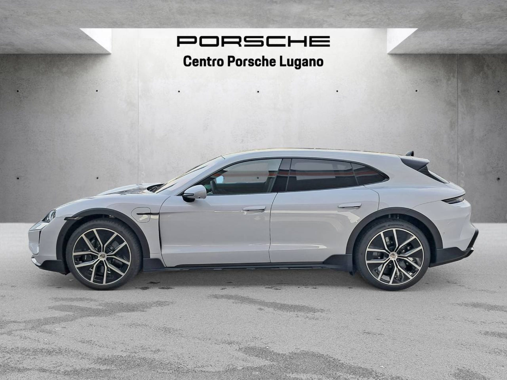 PORSCHE Taycan Turbo Cross Turismo-image-1